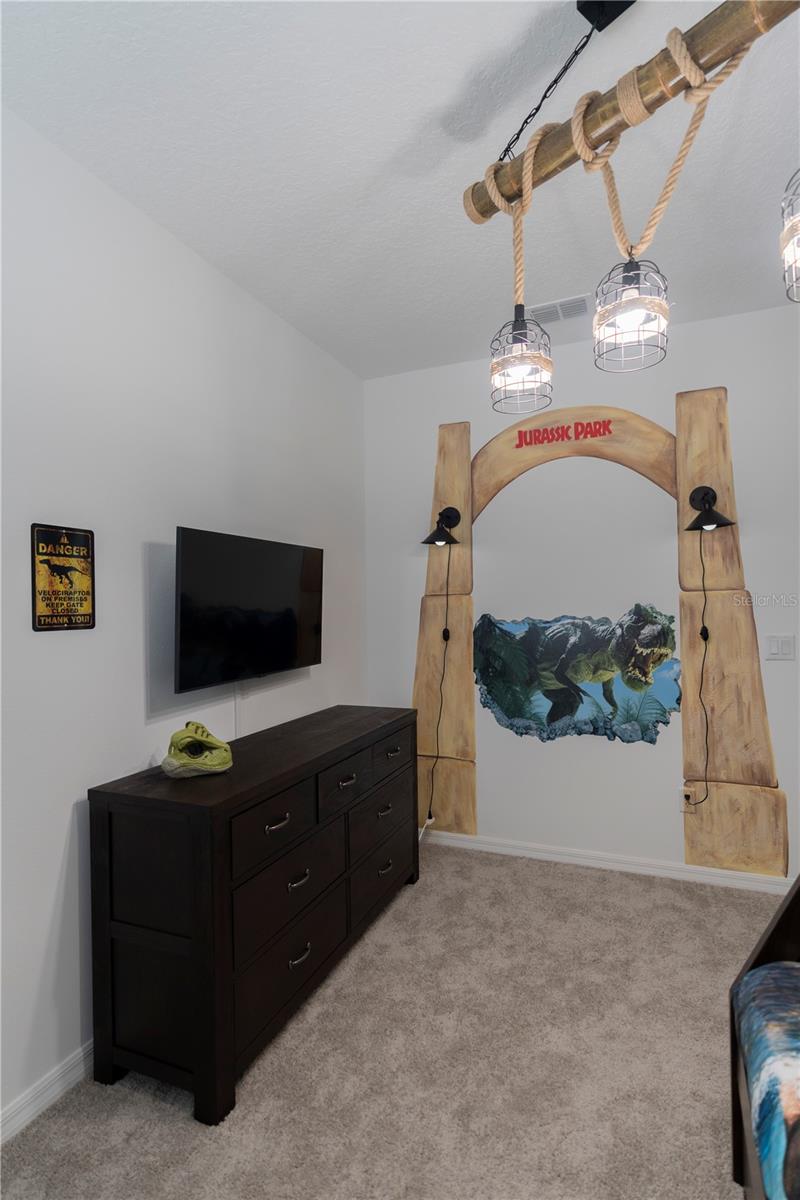 8981 AMELIA DOWNS TRL