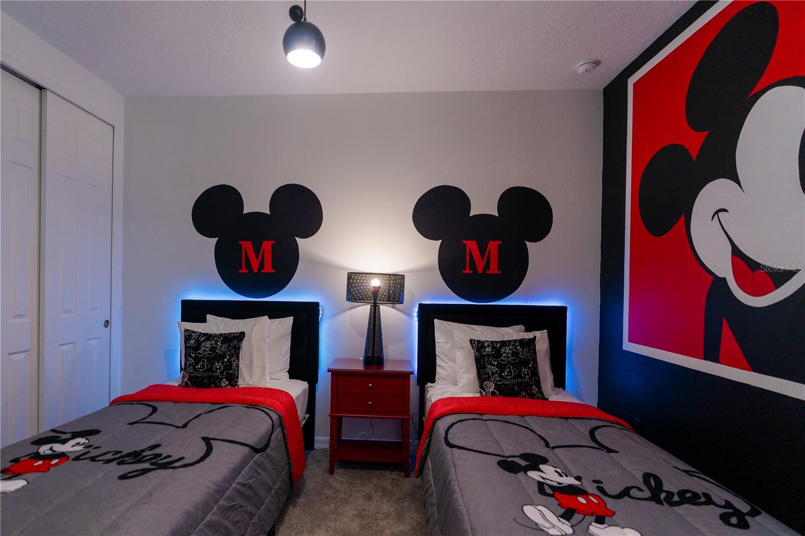 8981 AMELIA DOWNS TRL