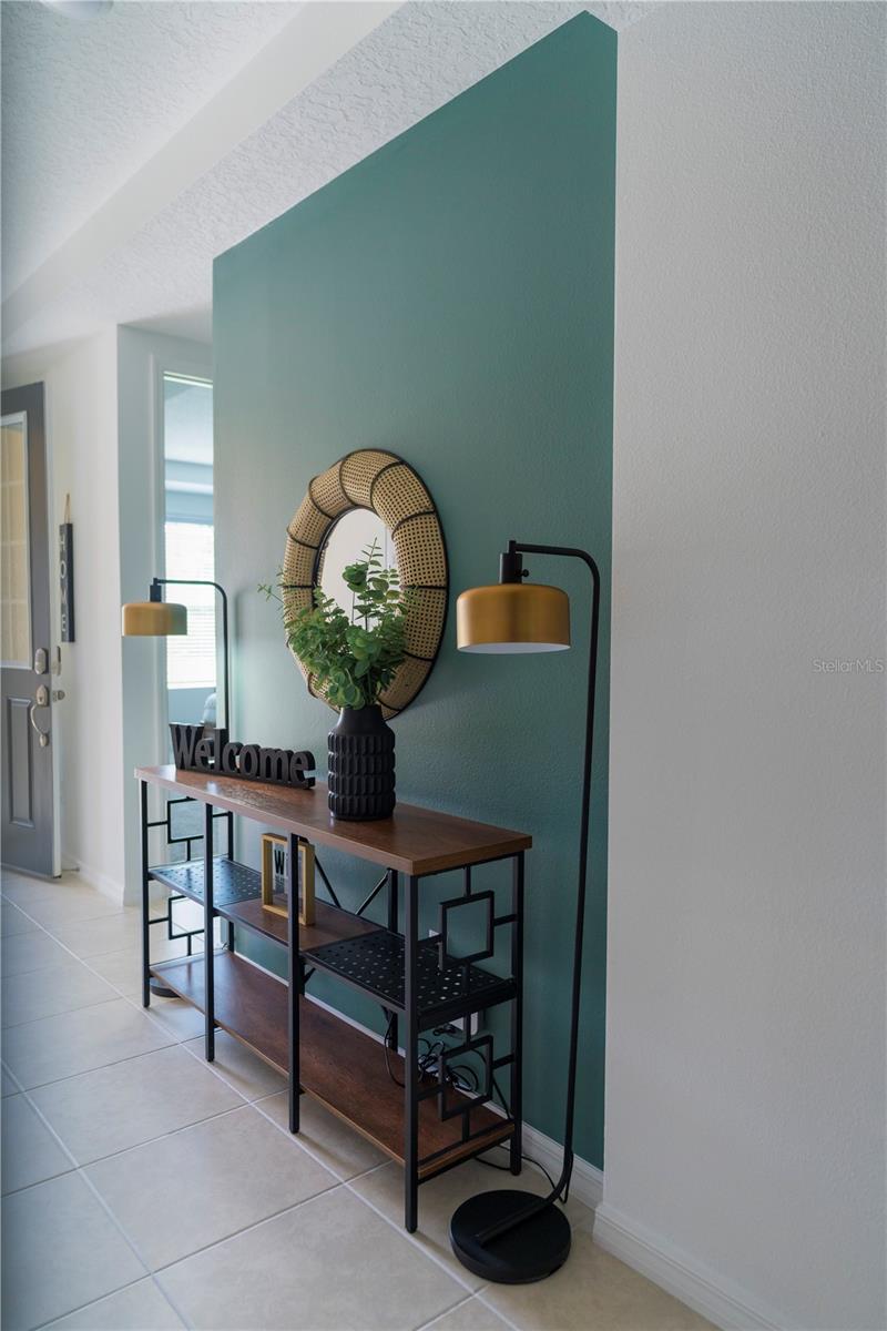 8981 AMELIA DOWNS TRL