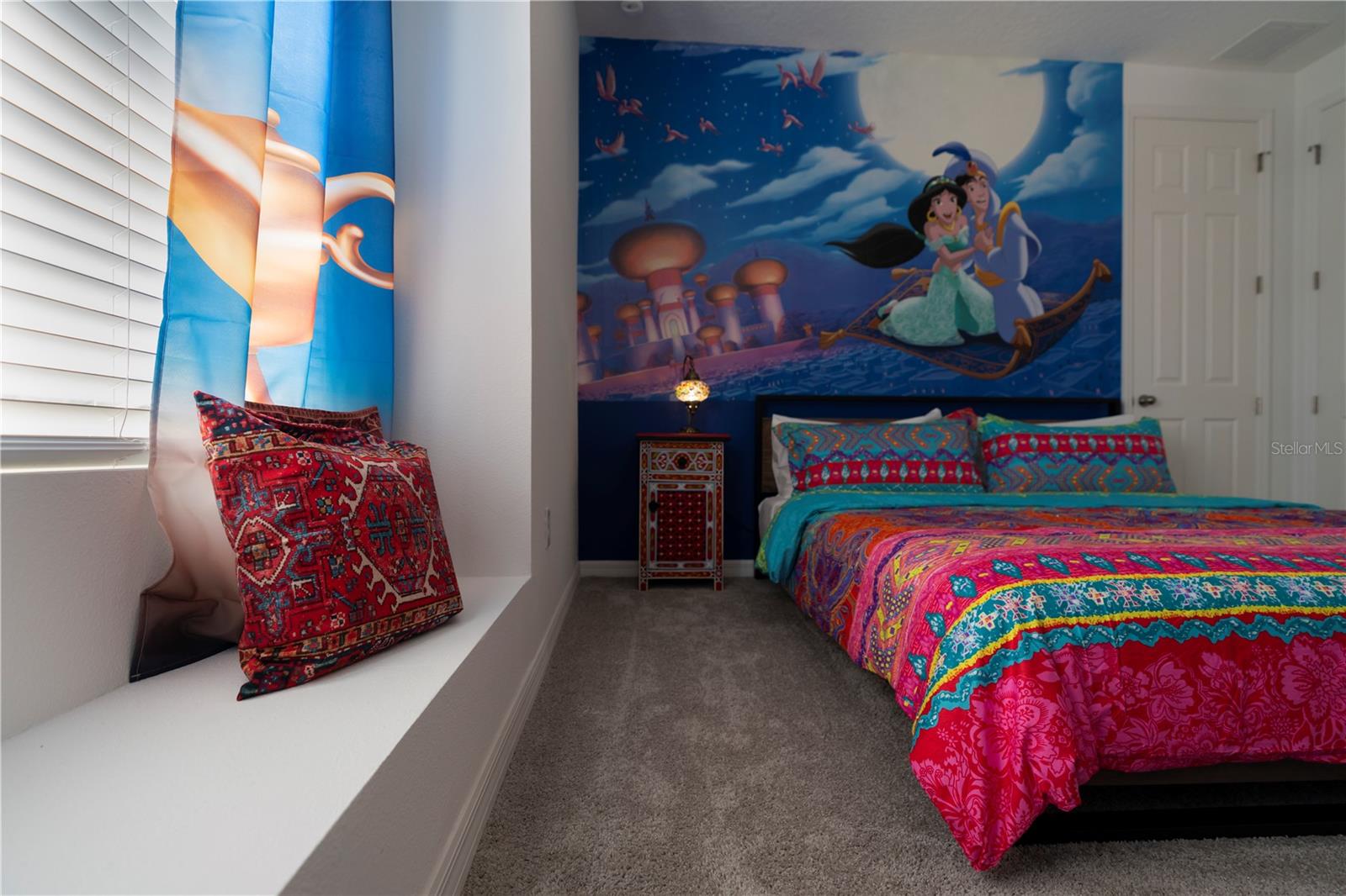 8981 AMELIA DOWNS TRL