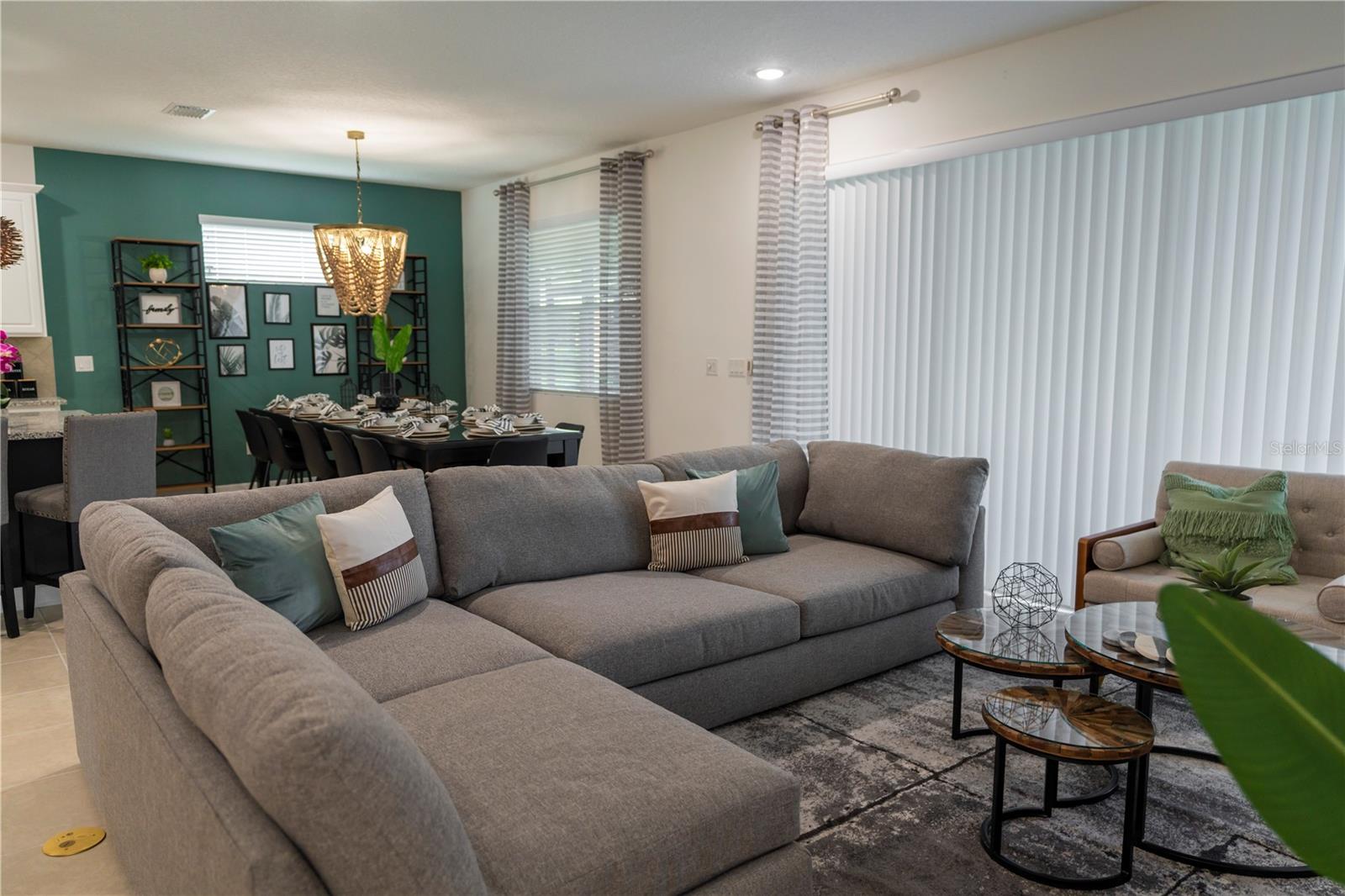 8981 AMELIA DOWNS TRL