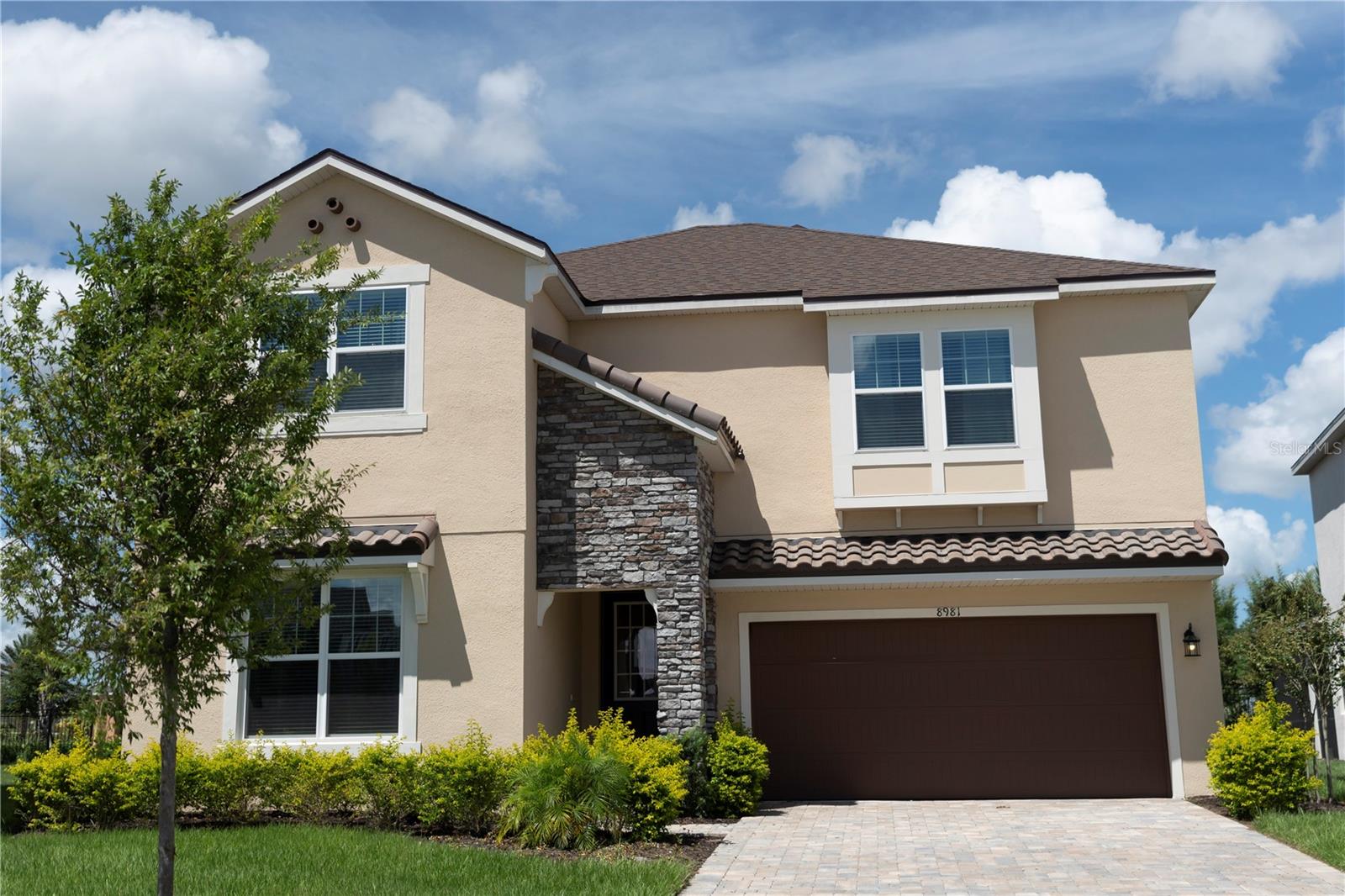 8981 AMELIA DOWNS TRL