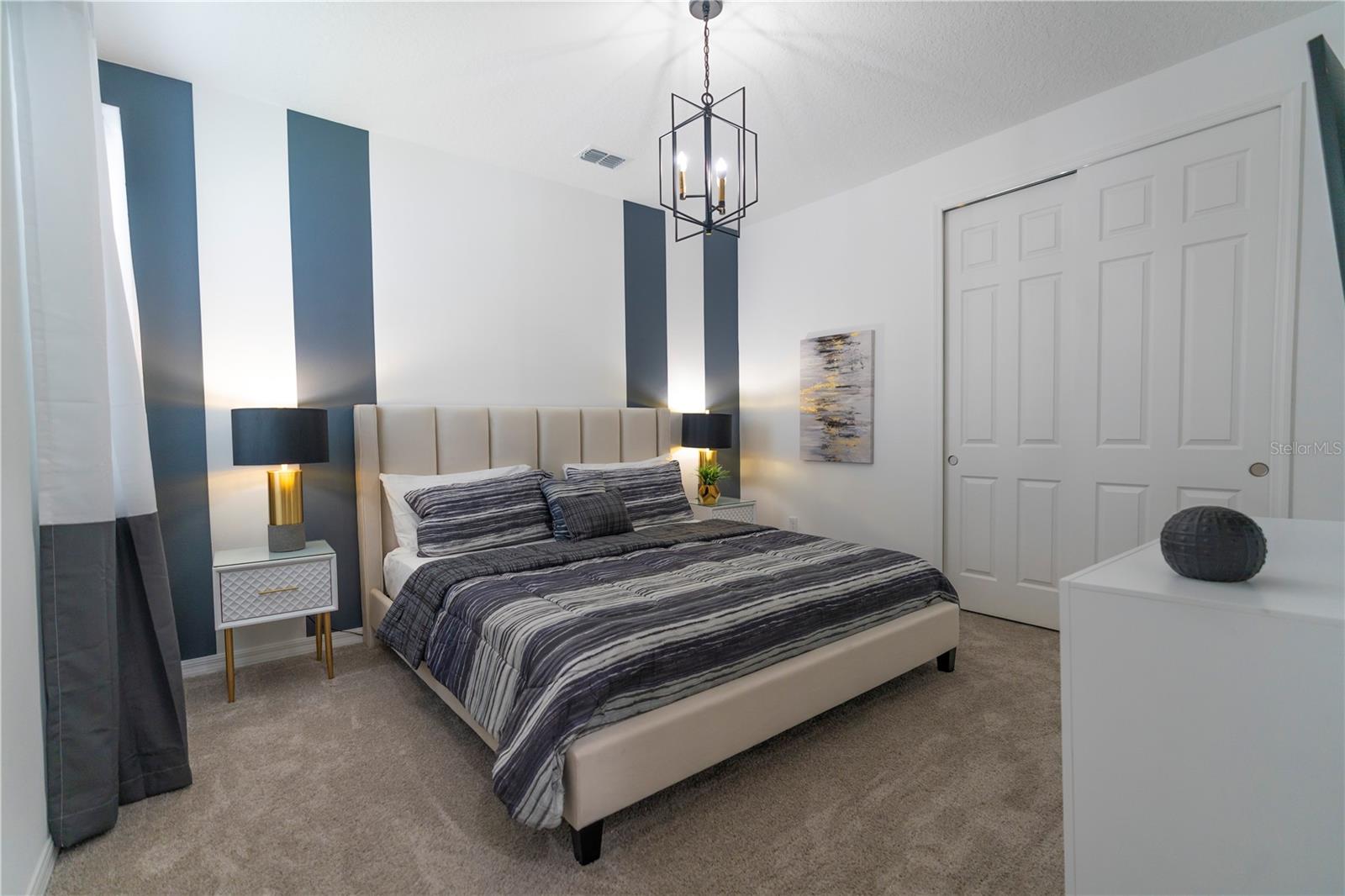 8981 AMELIA DOWNS TRL