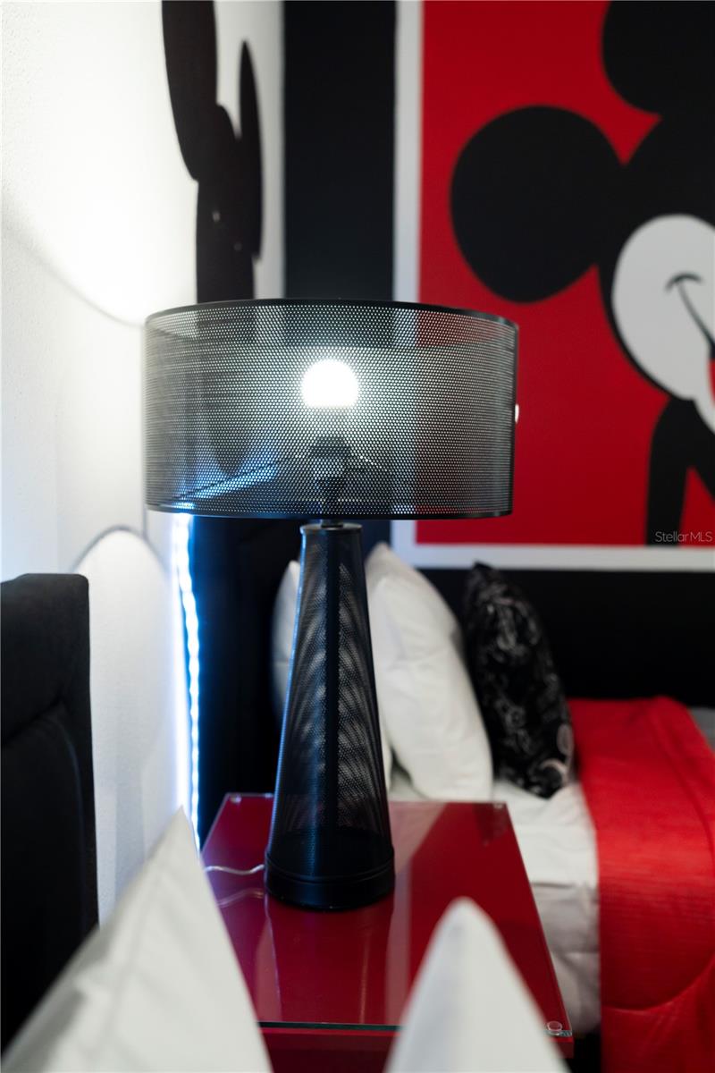 8981 AMELIA DOWNS TRL