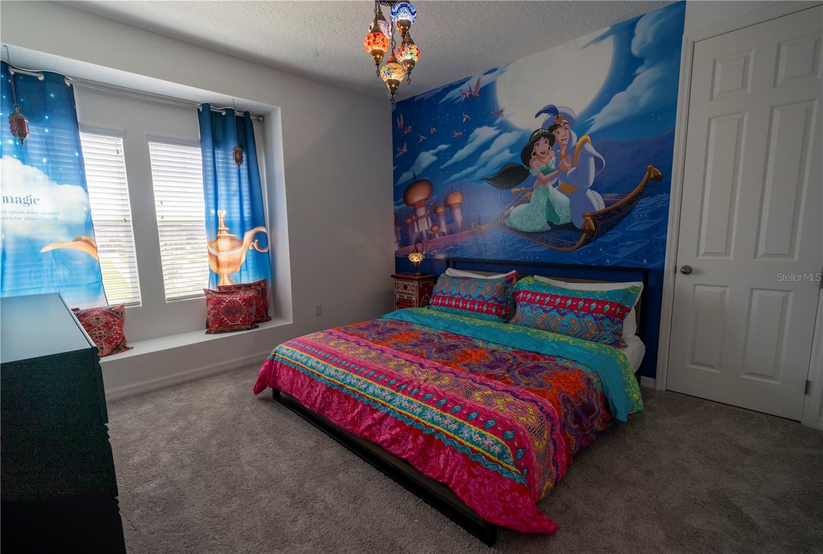 8981 AMELIA DOWNS TRL