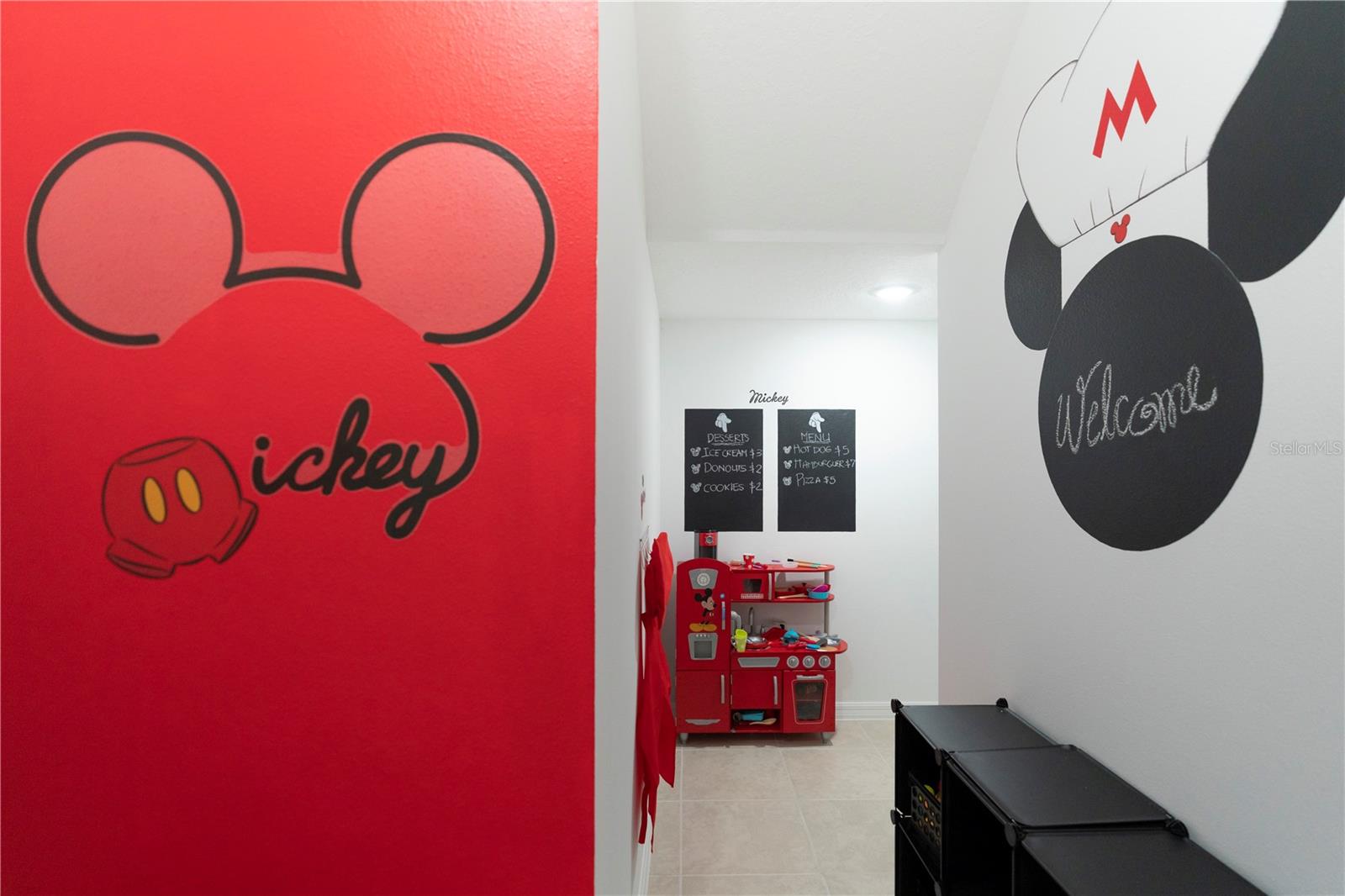 8981 AMELIA DOWNS TRL