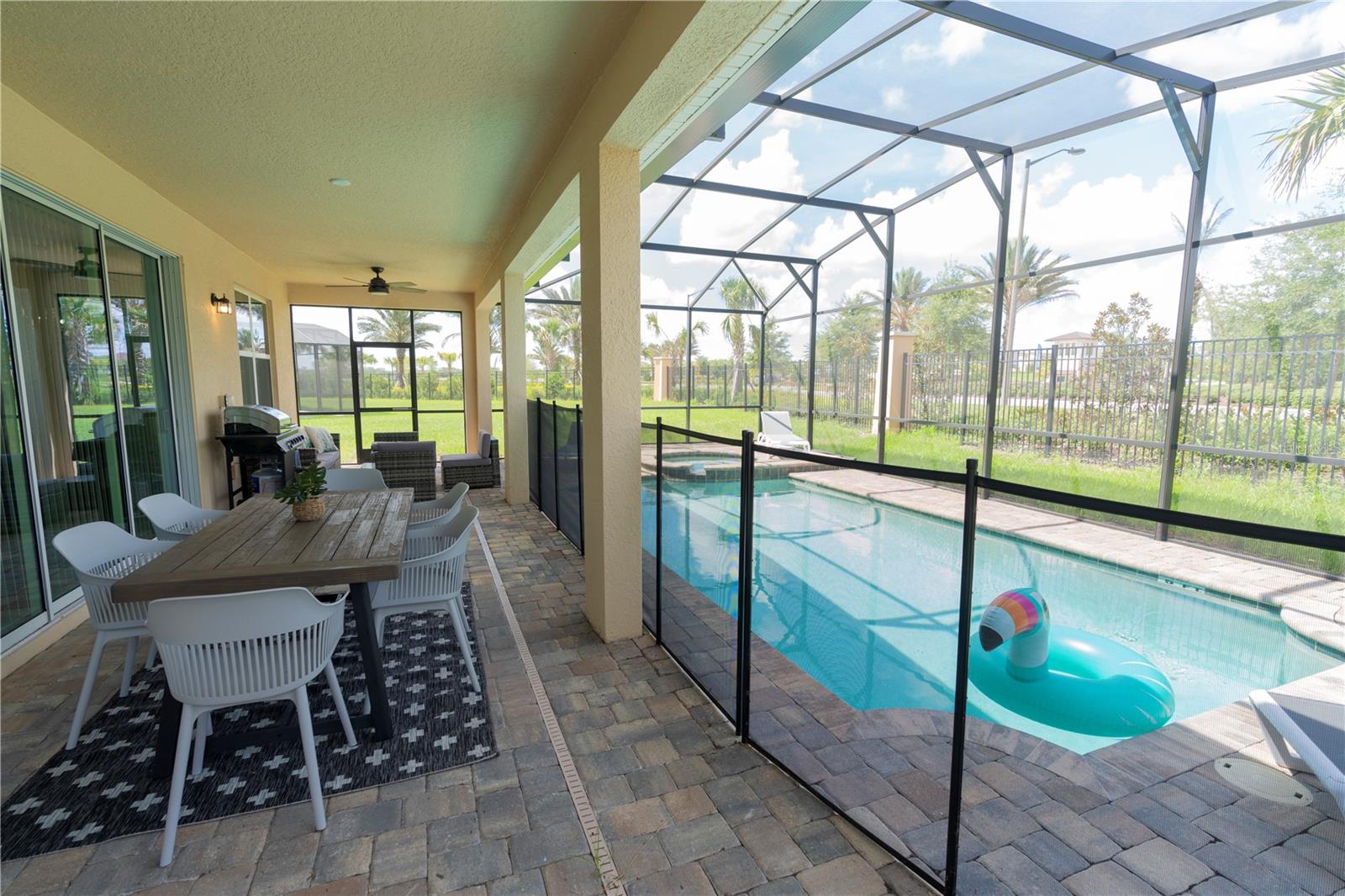 8981 AMELIA DOWNS TRL