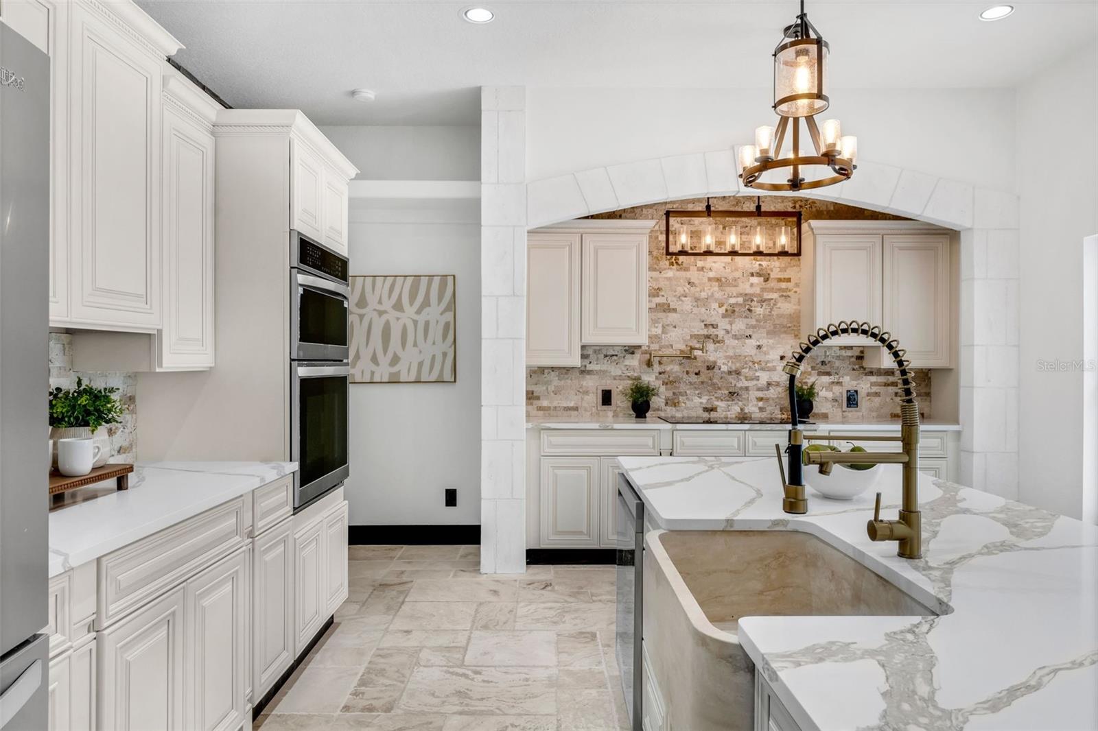 10708 BELO HORIZONTE AVE