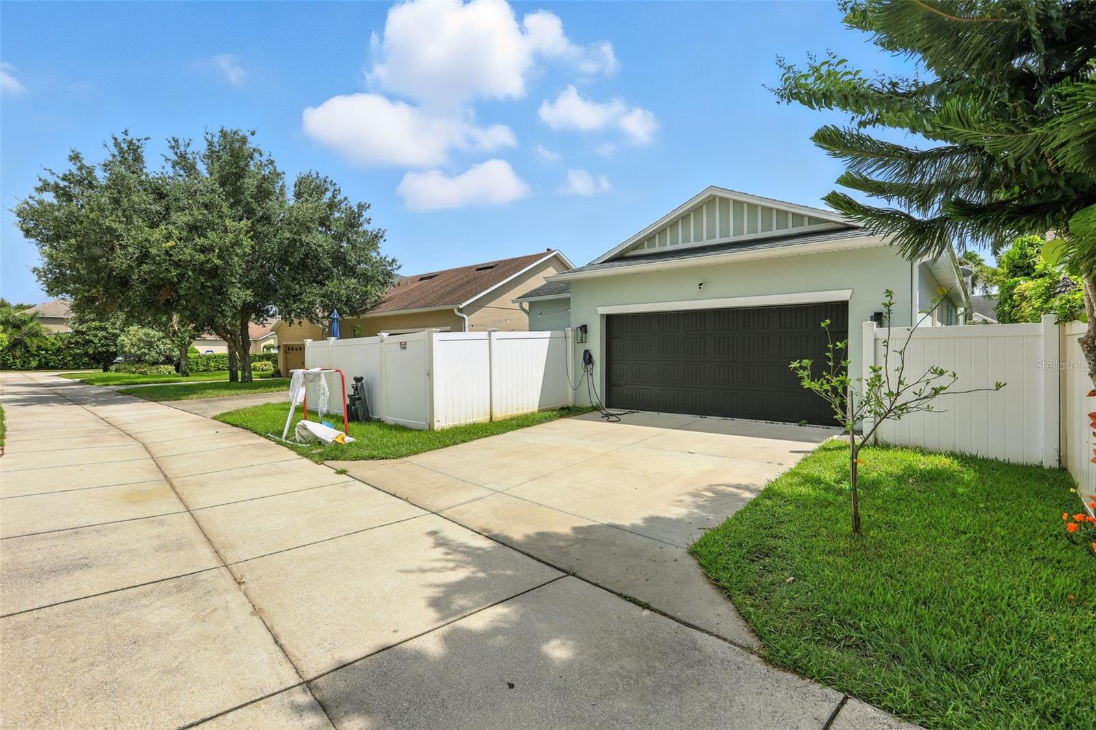 14617 BAHAMA SWALLOW BLVD