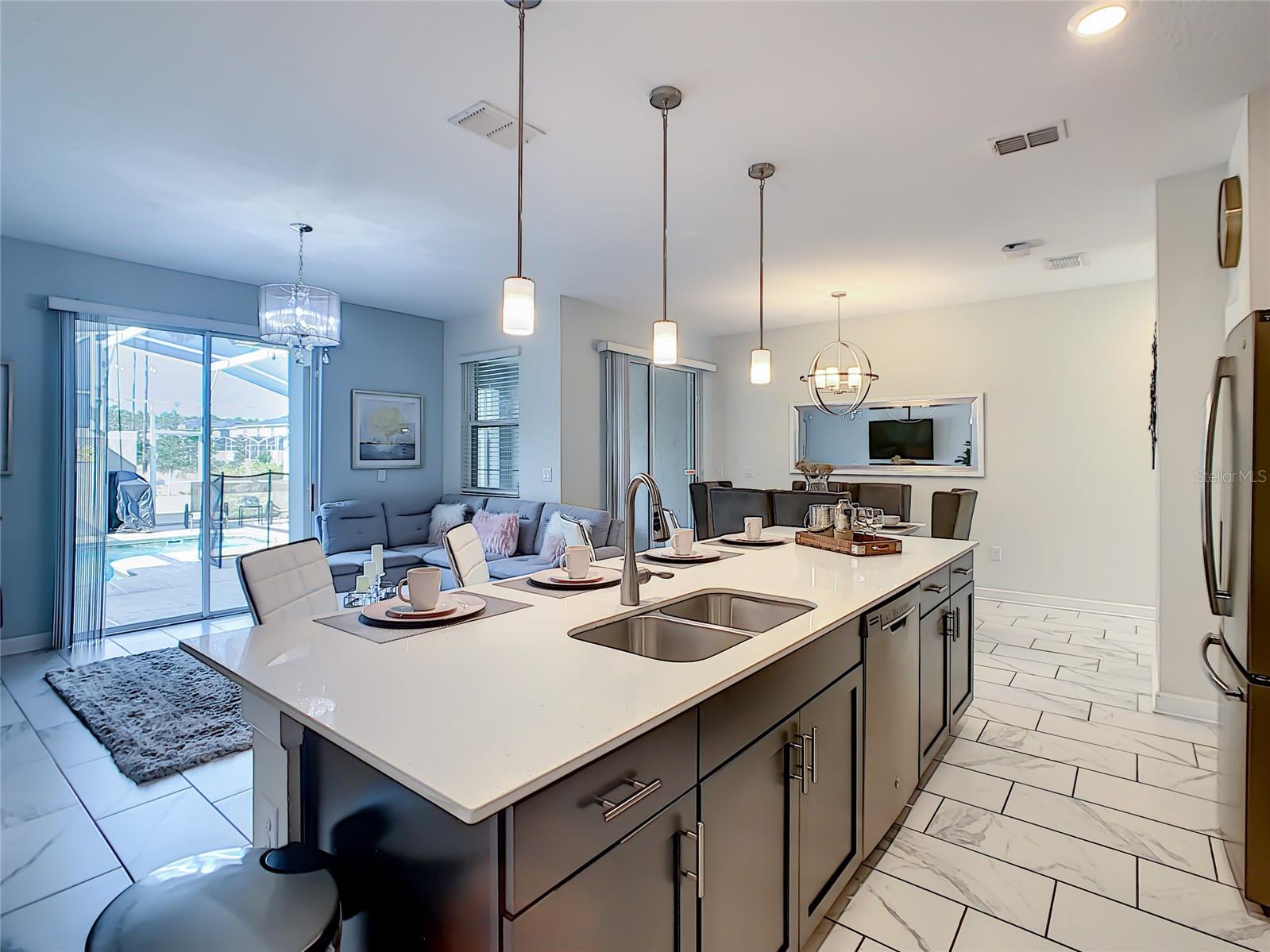 580 PEBBLE BEACH DR