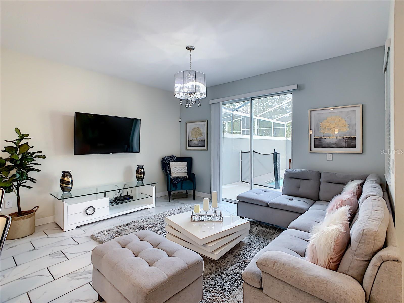 580 PEBBLE BEACH DR