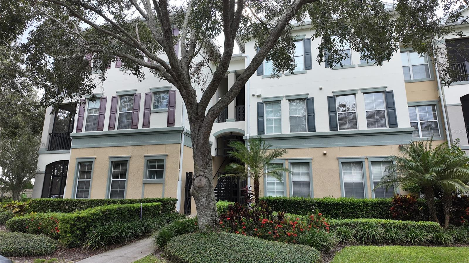 11565 MIZZON DR #208