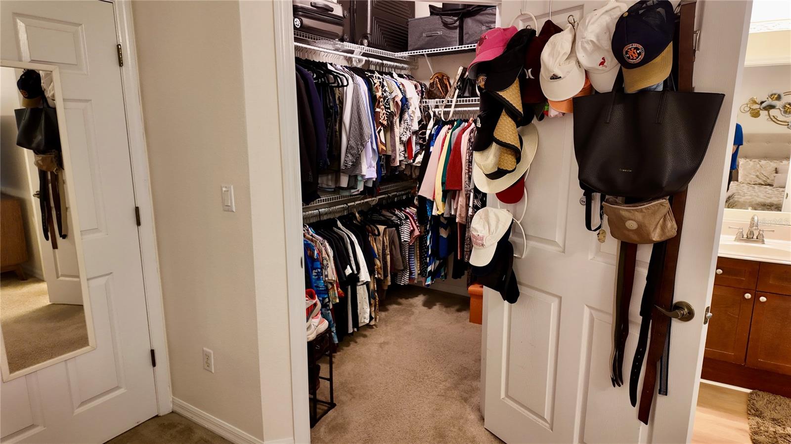 11565 MIZZON DR #208