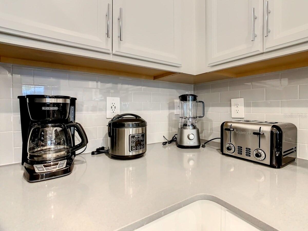 8883 CABOT CLIFFS DR #102