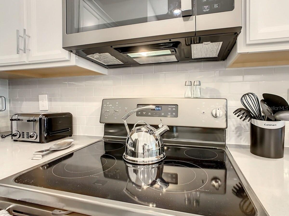 8883 CABOT CLIFFS DR #102