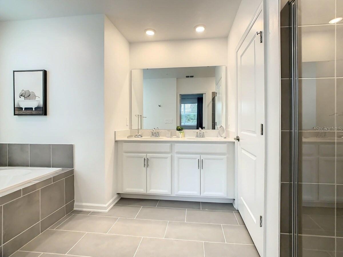 8883 CABOT CLIFFS DR #102