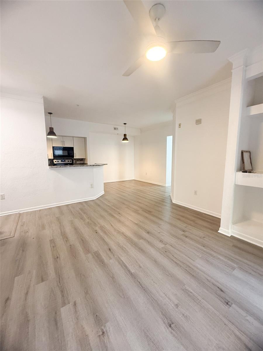 13003 PLANTATION PARK CIR #13110