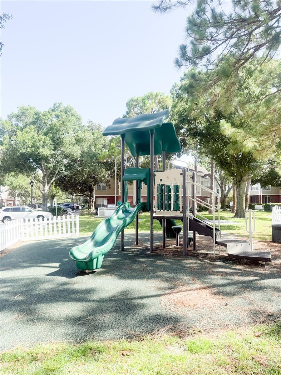 13003 PLANTATION PARK CIR #13110