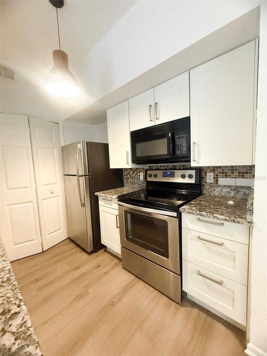 13003 PLANTATION PARK CIR #13110