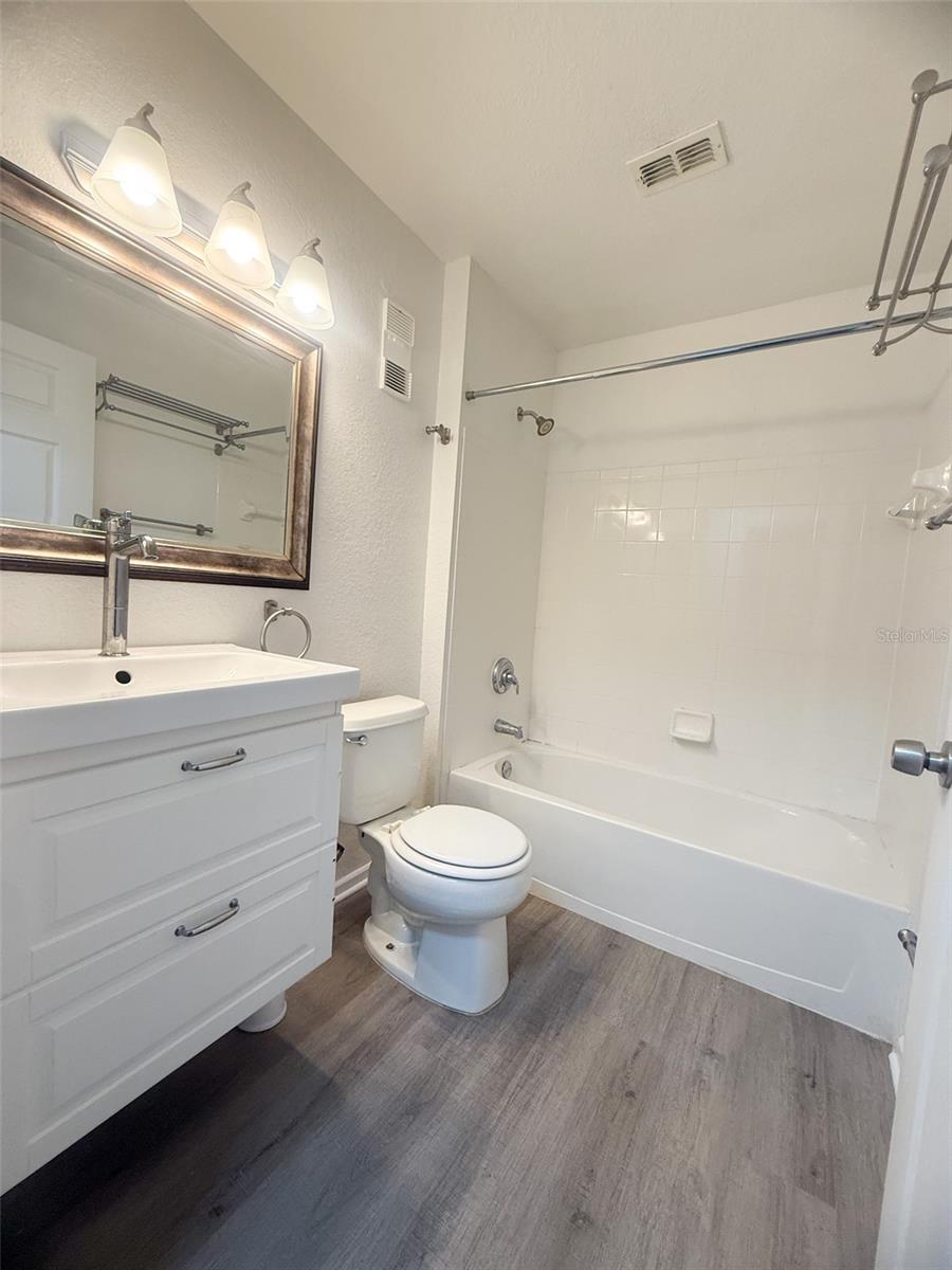 13003 PLANTATION PARK CIR #13110