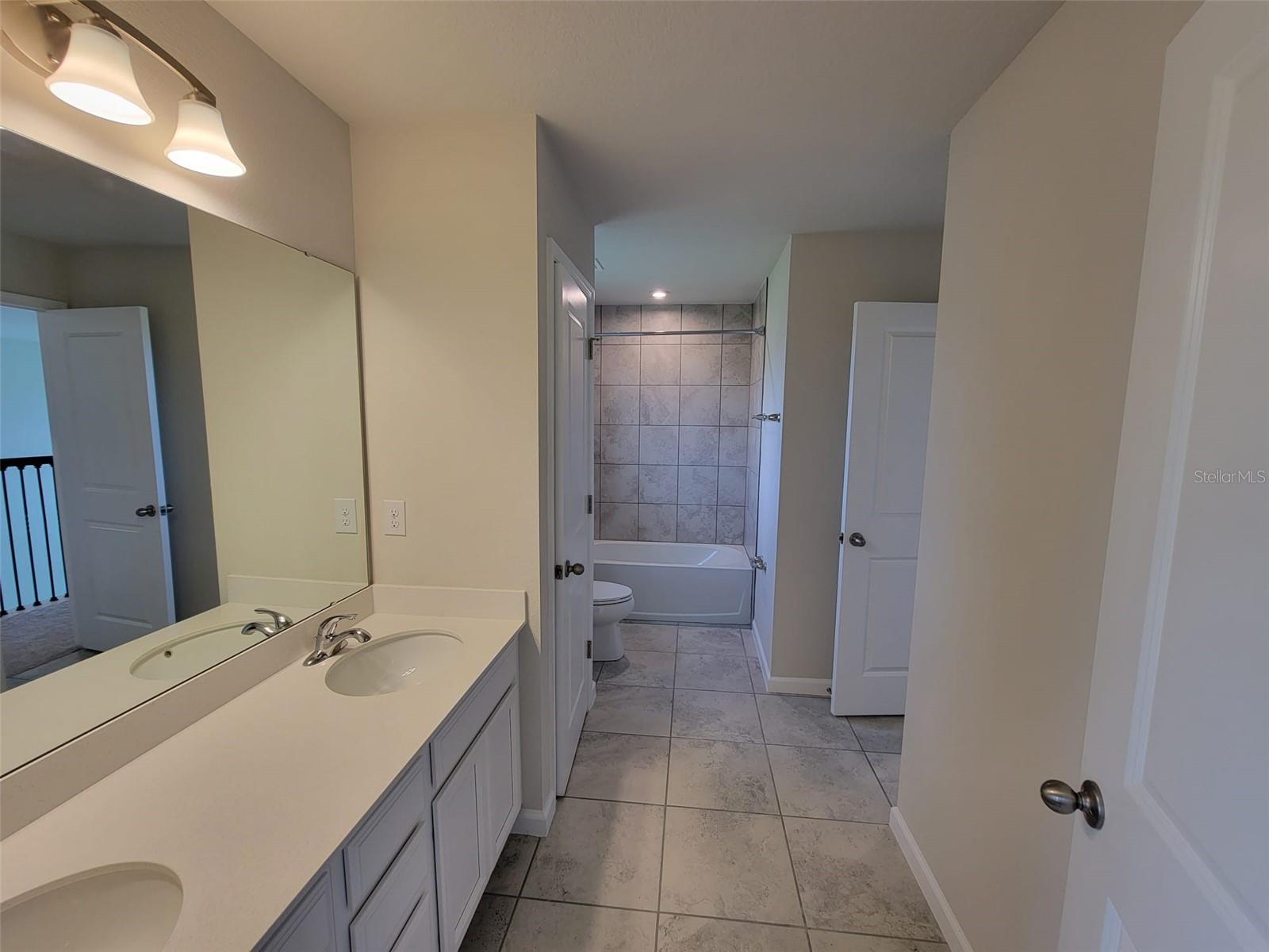 13106 ORANGE ISLE DR