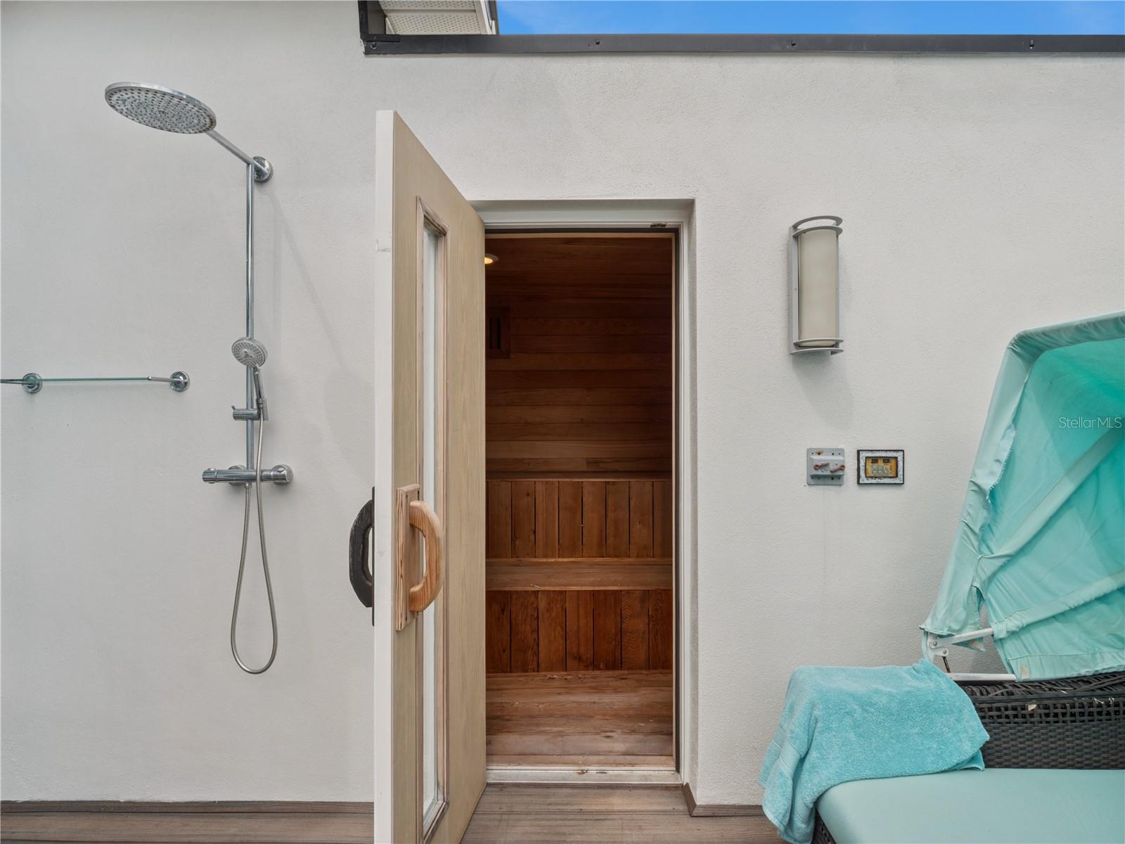 1724 WINDERMEREDOWN PL