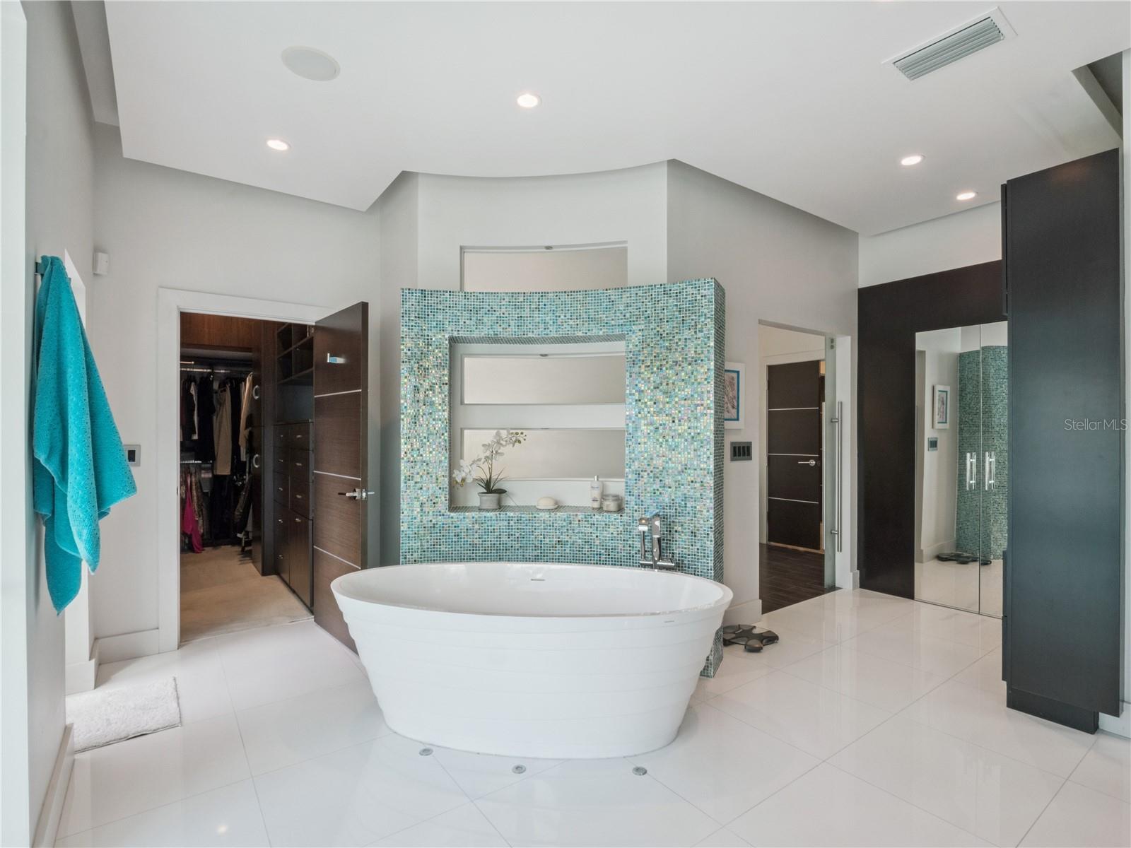 1724 WINDERMEREDOWN PL