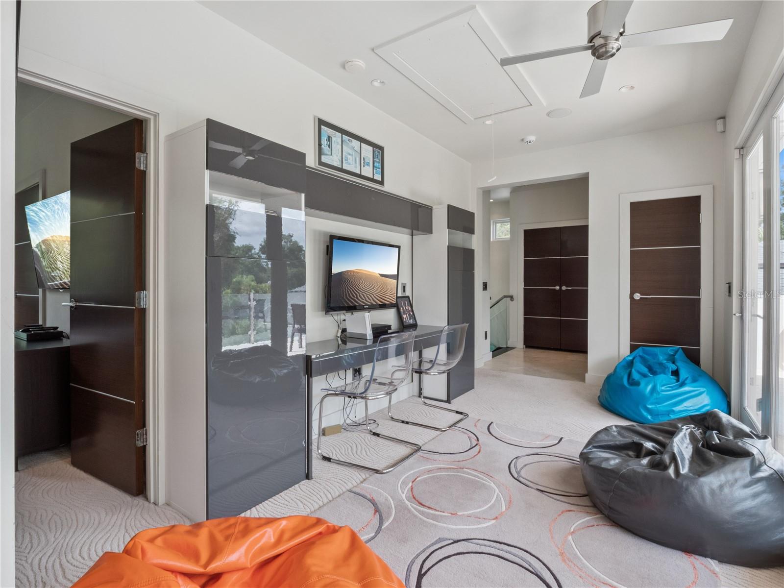 1724 WINDERMEREDOWN PL