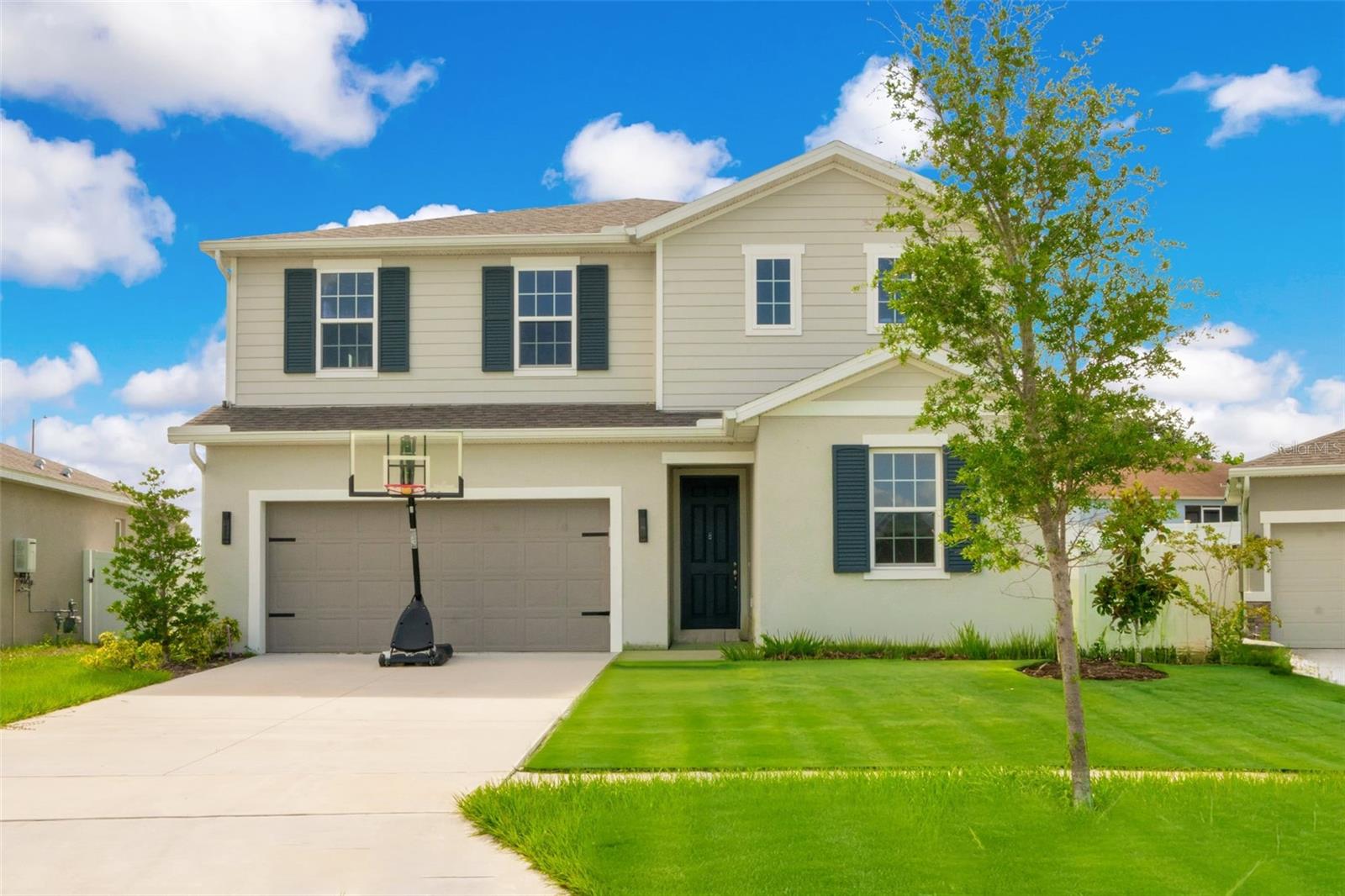 332 BOW LN