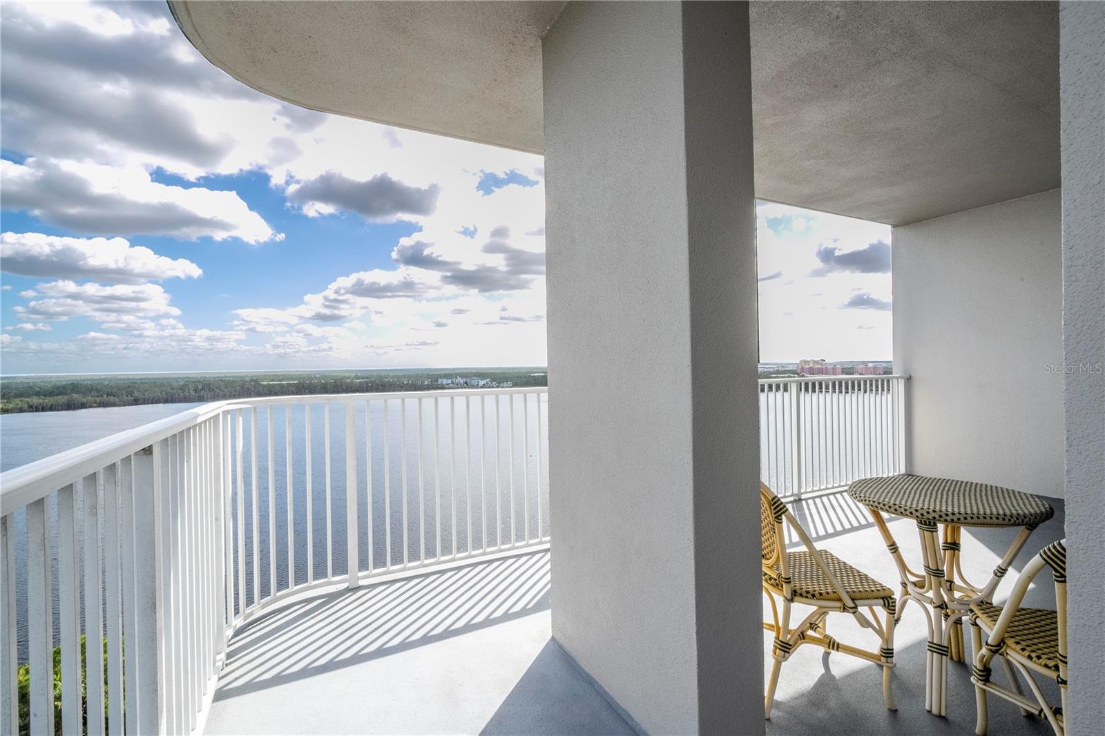 13415 BLUE HERON BEACH DR #1401