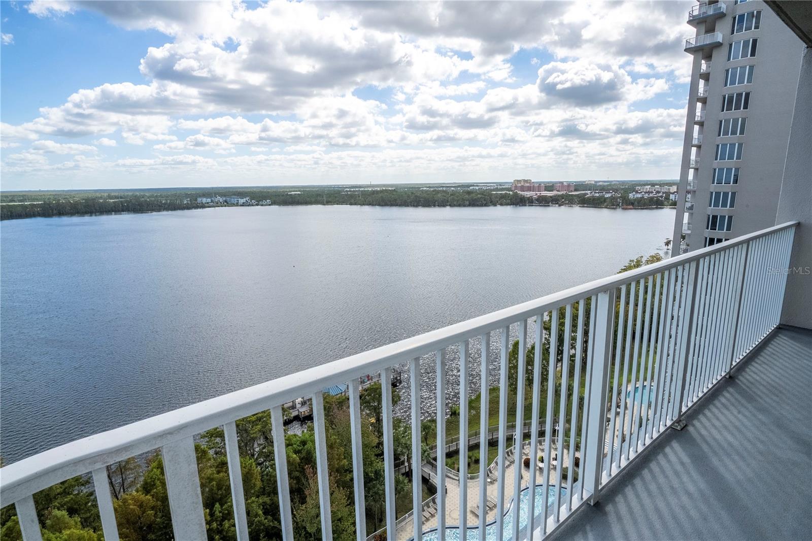 13415 BLUE HERON BEACH DR #1401