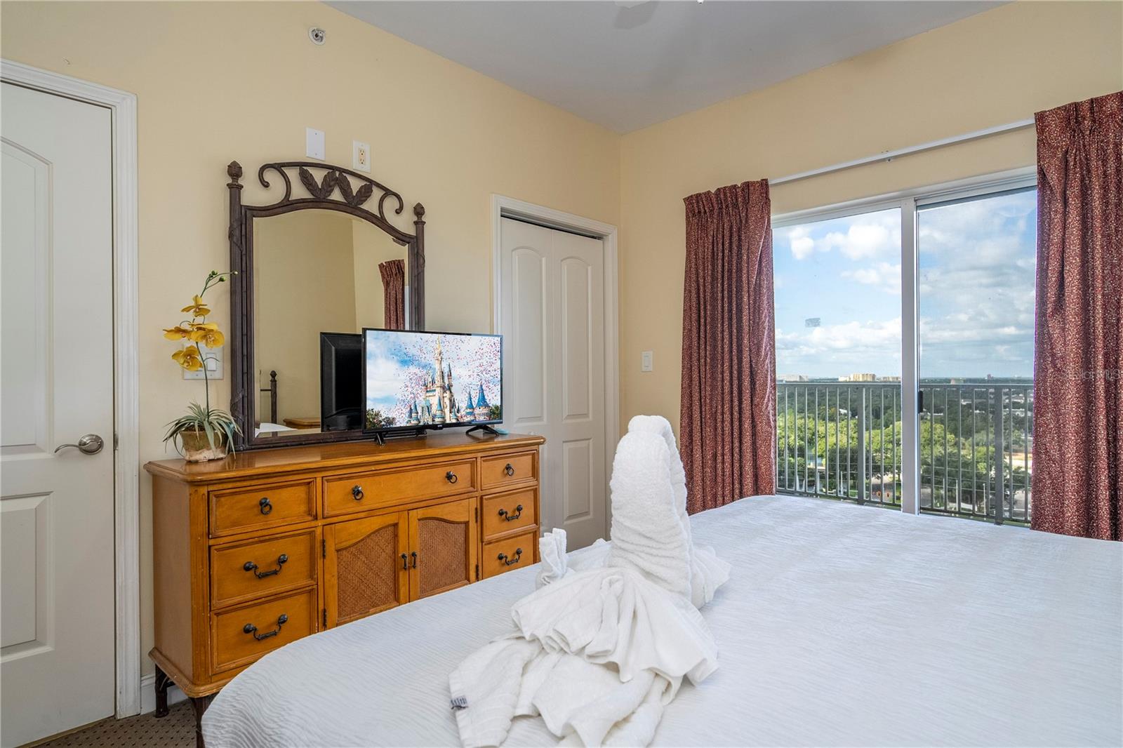 13415 BLUE HERON BEACH DR #1401