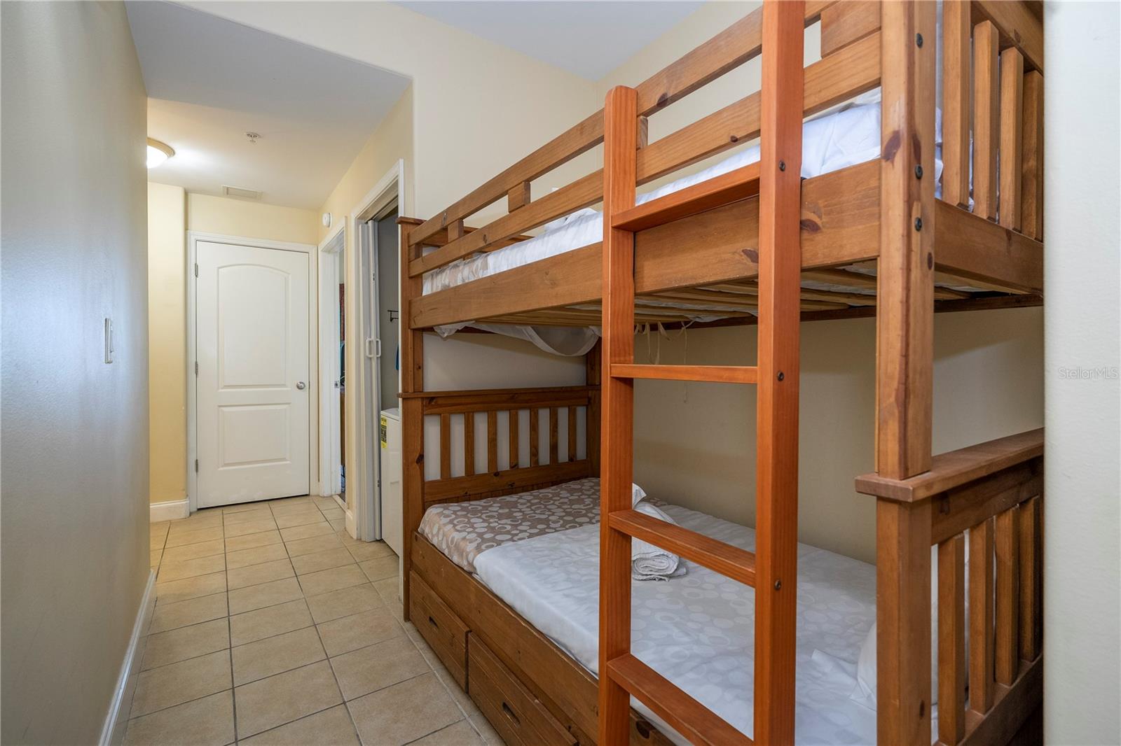 13415 BLUE HERON BEACH DR #1401