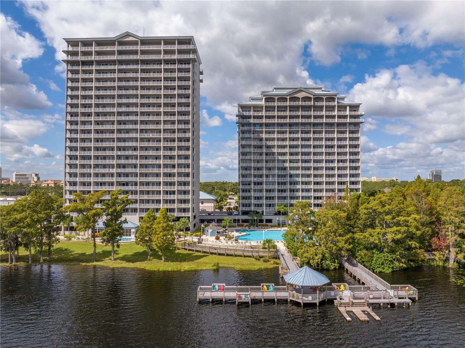 13415 BLUE HERON BEACH DR #910