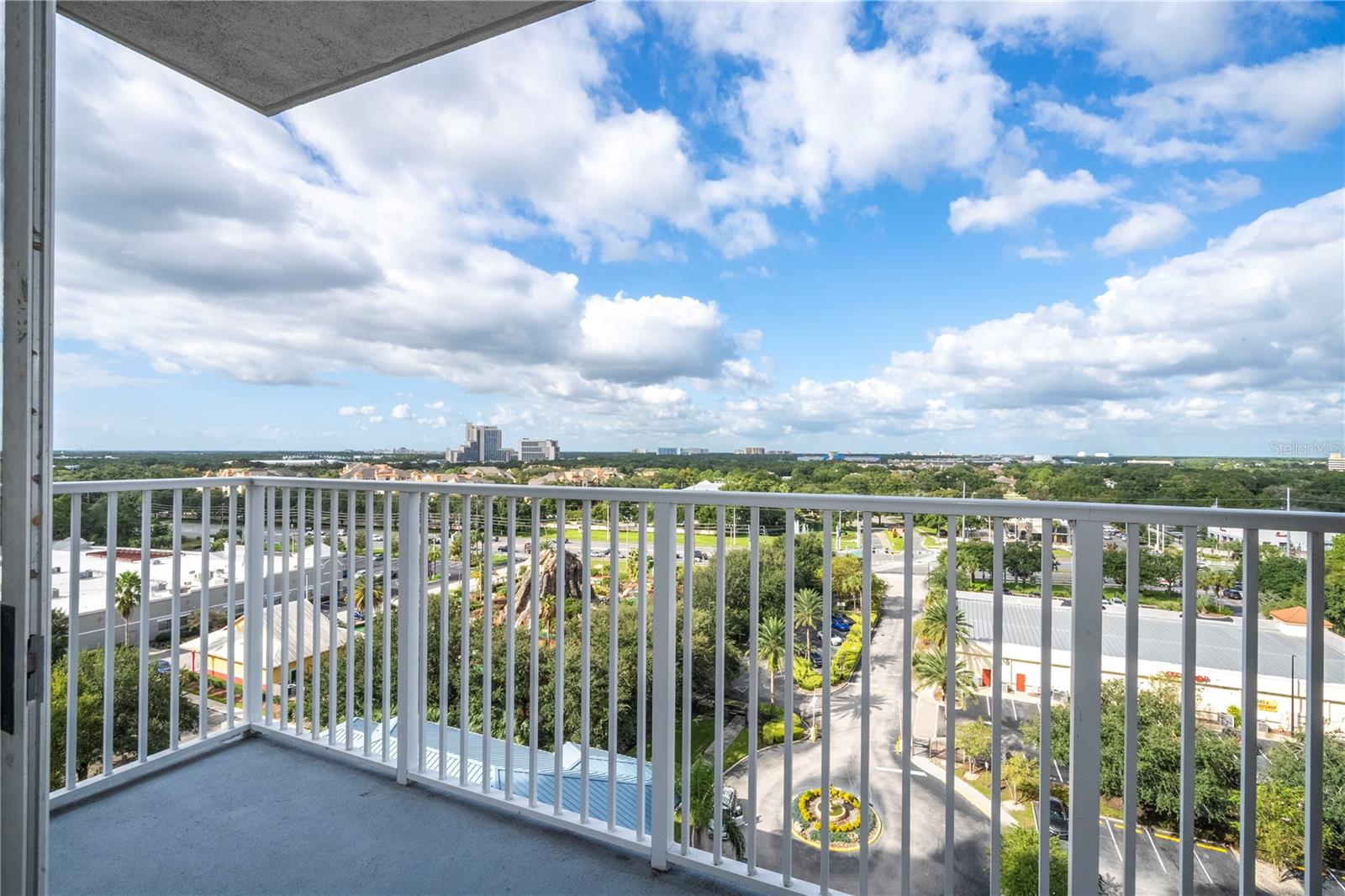 13415 BLUE HERON BEACH DR #910