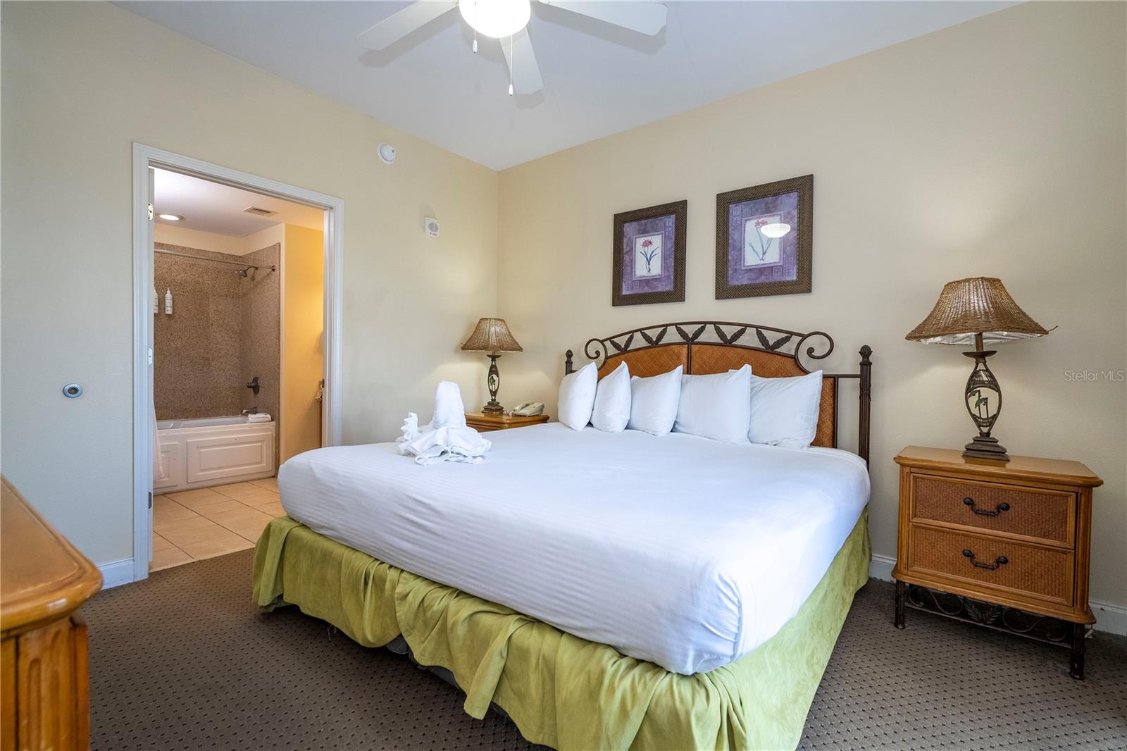 13415 BLUE HERON BEACH DR #910