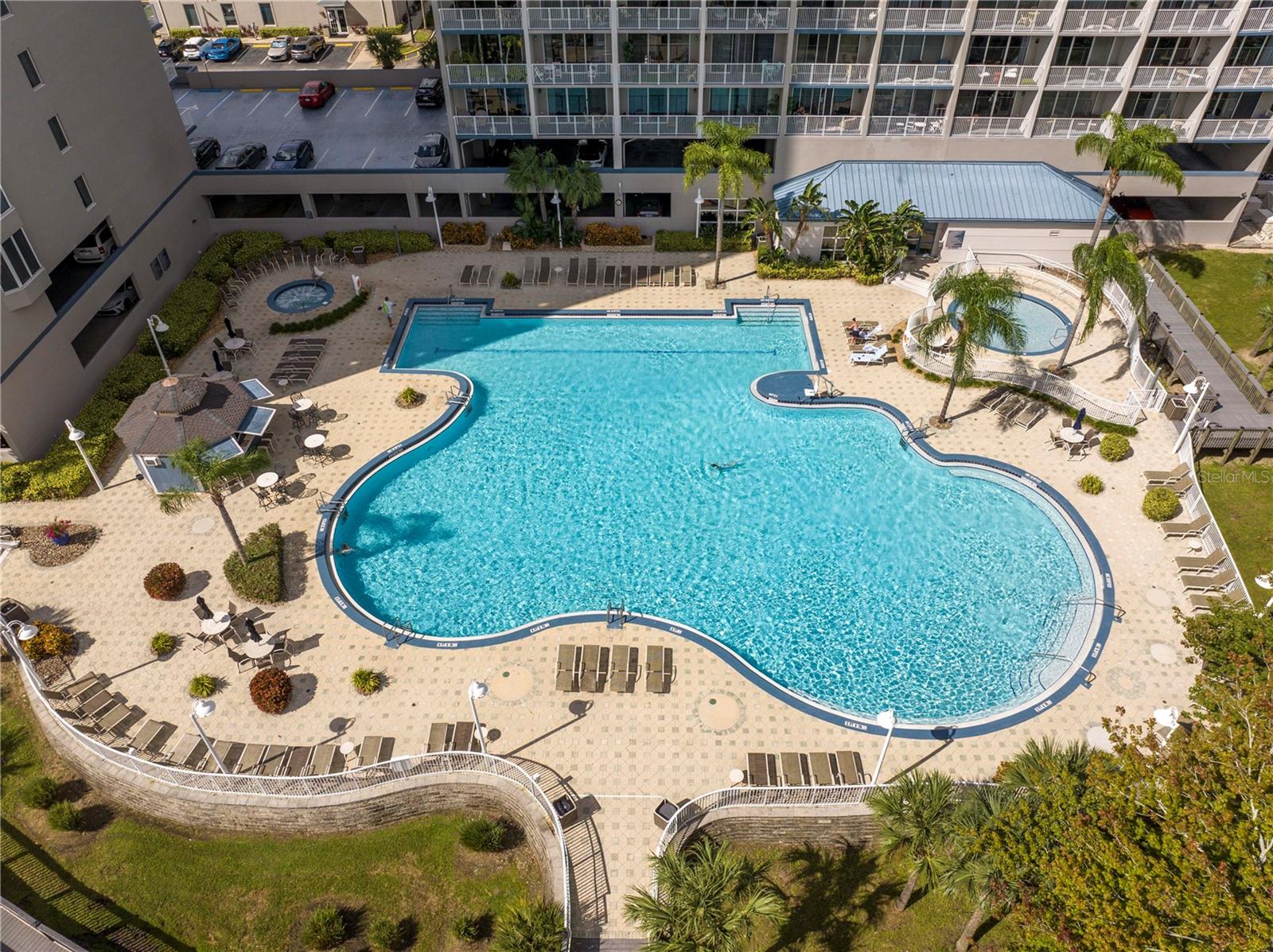 13415 BLUE HERON BEACH DR #910