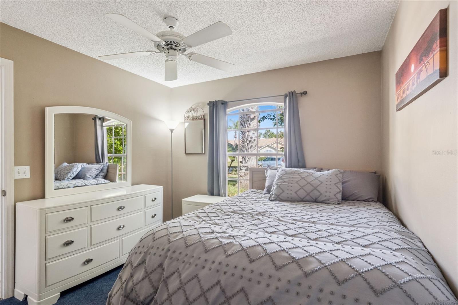 121 SUNRIDGE WOODS CT