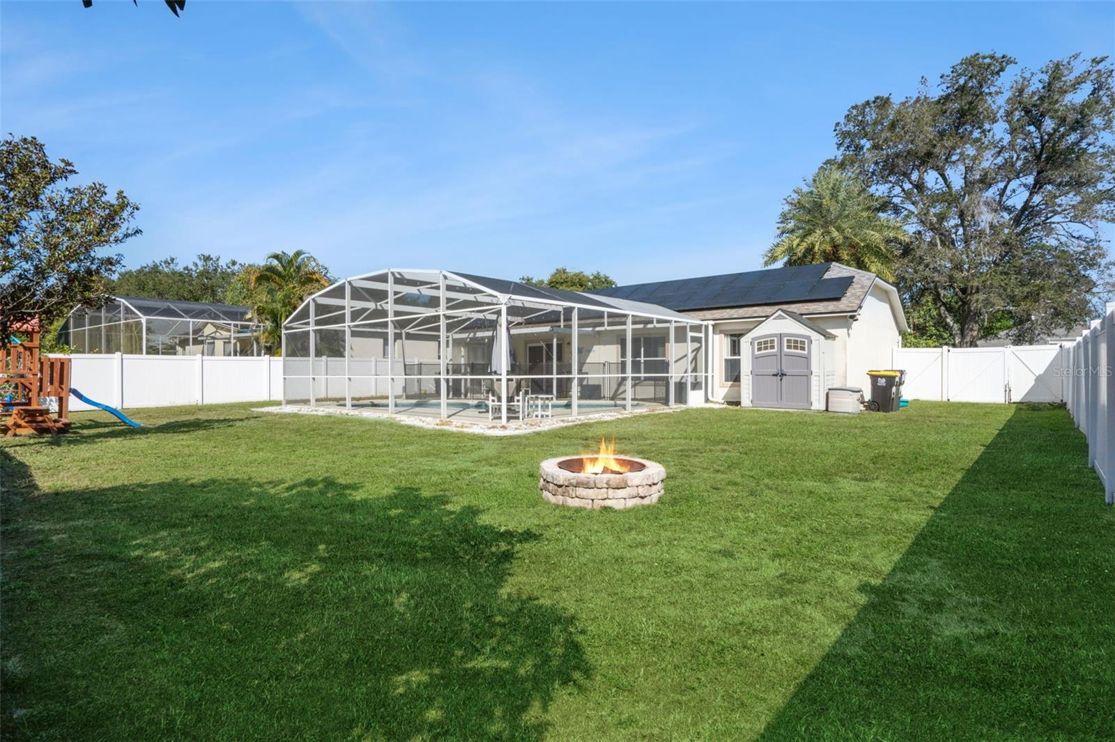 121 SUNRIDGE WOODS CT