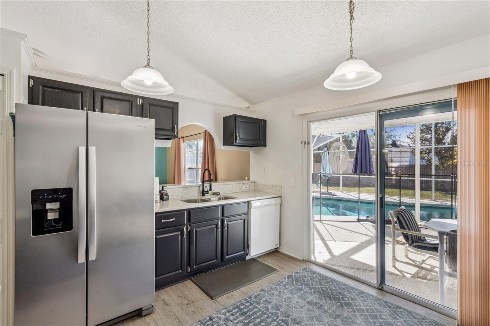 121 SUNRIDGE WOODS CT