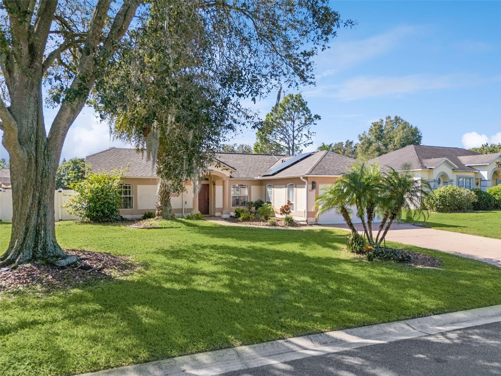 121 SUNRIDGE WOODS CT