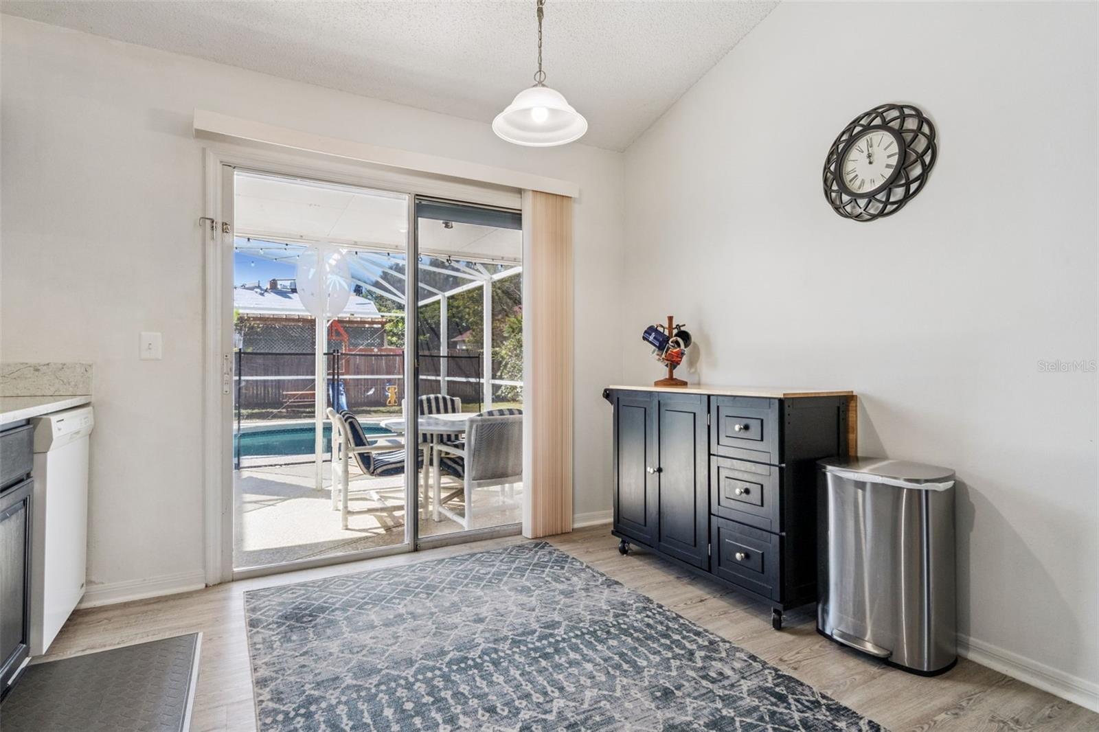 121 SUNRIDGE WOODS CT