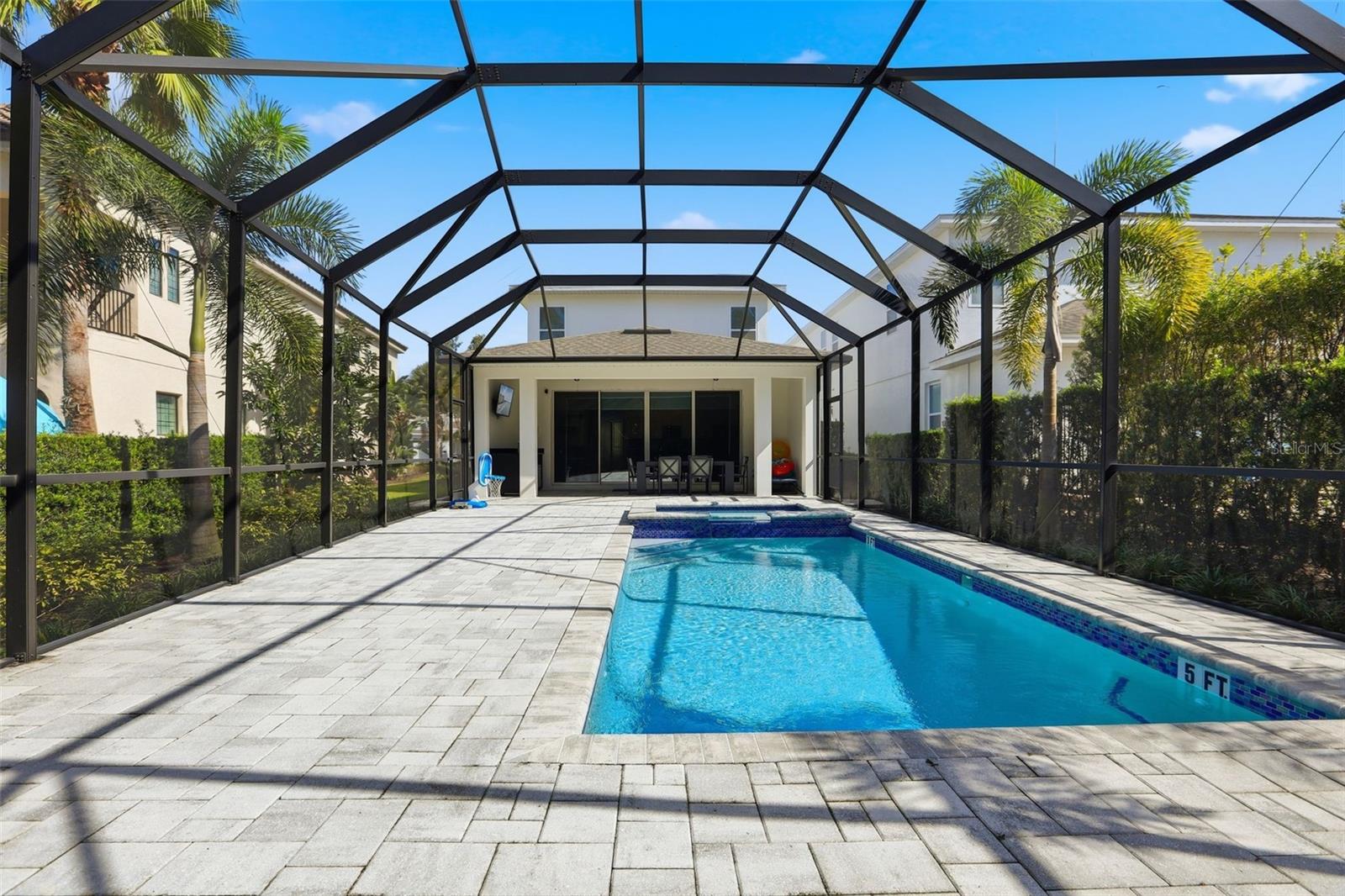 916 DESERT MOUNTAIN CT