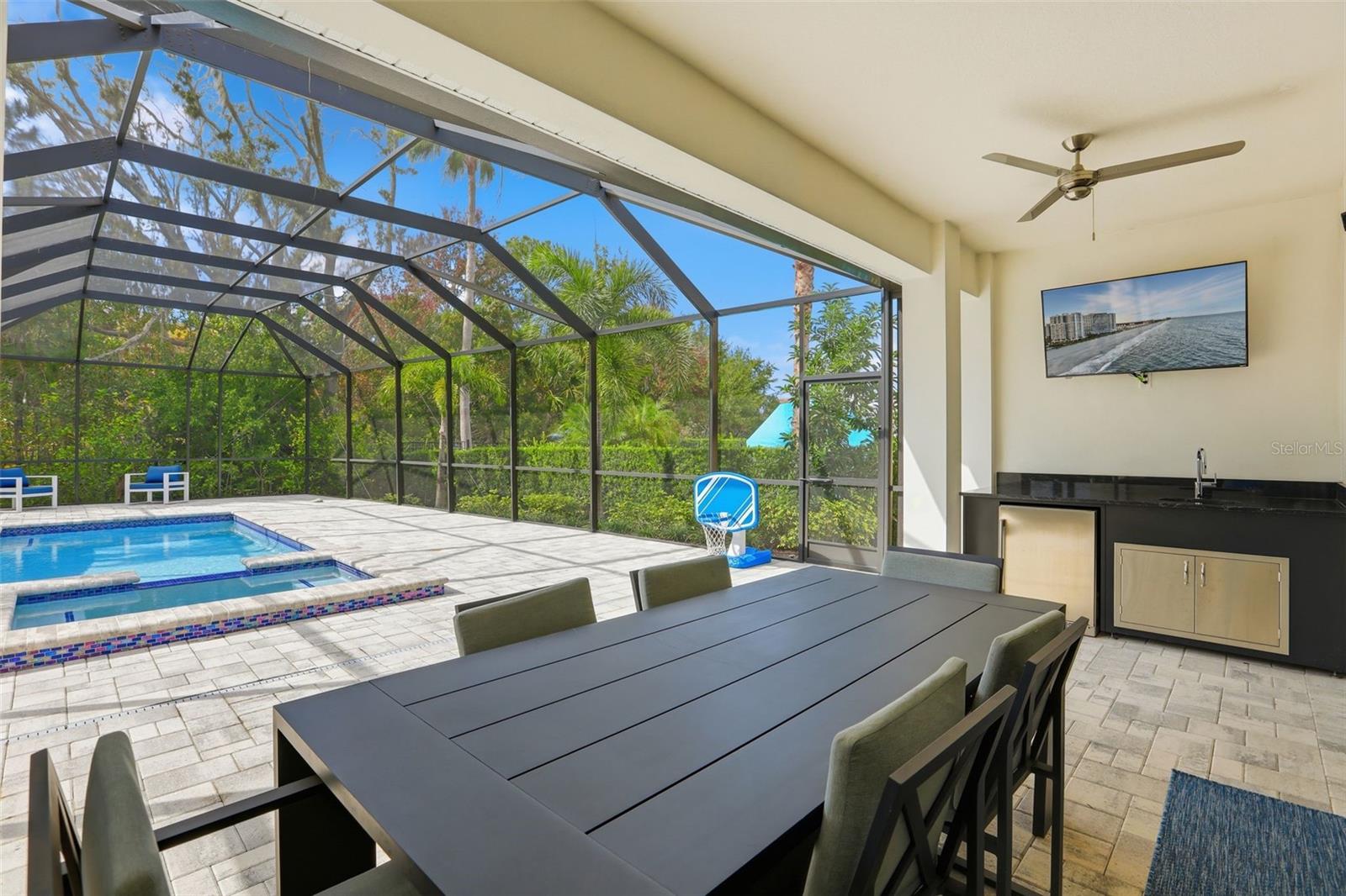 916 DESERT MOUNTAIN CT