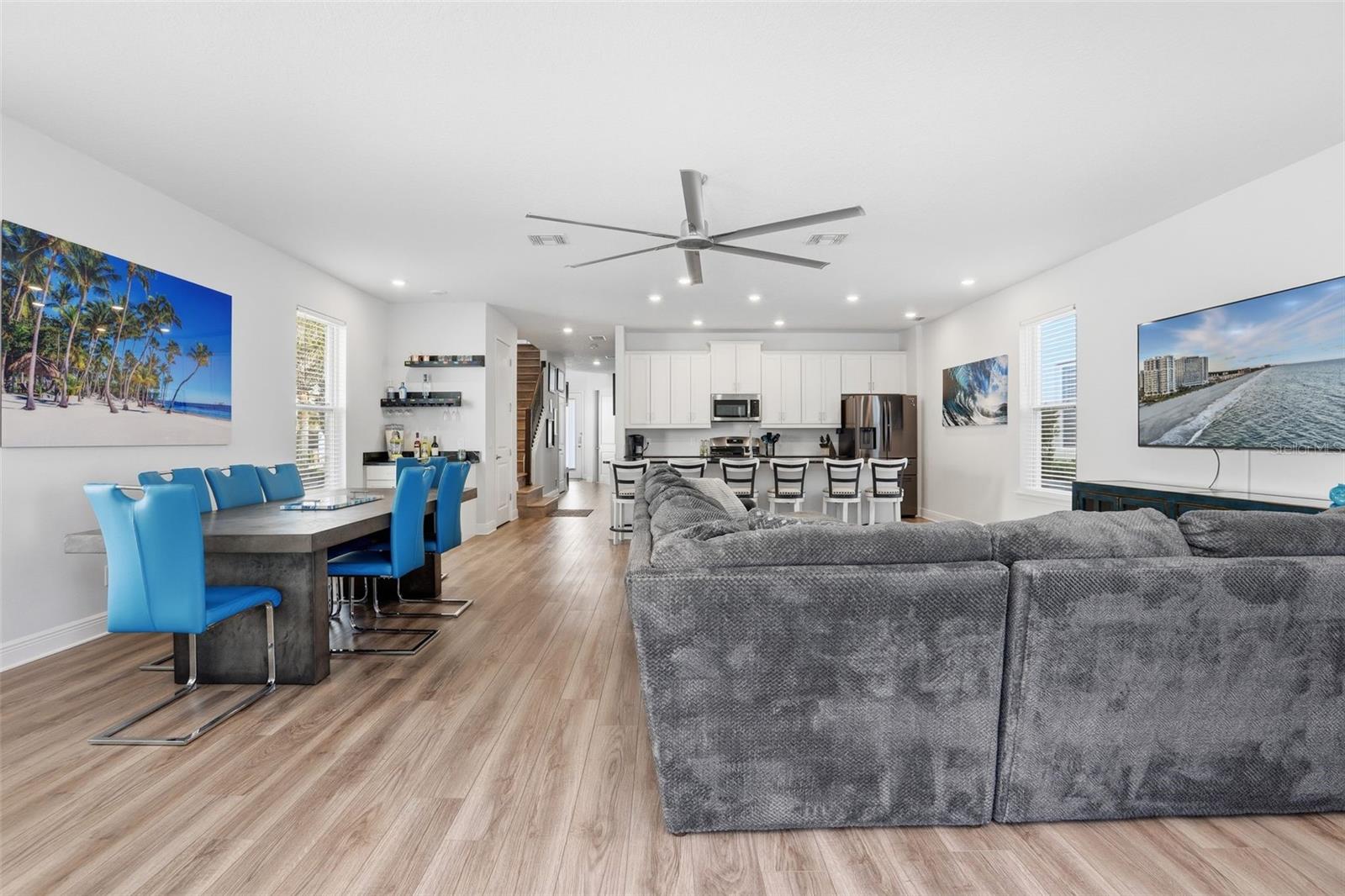 916 DESERT MOUNTAIN CT