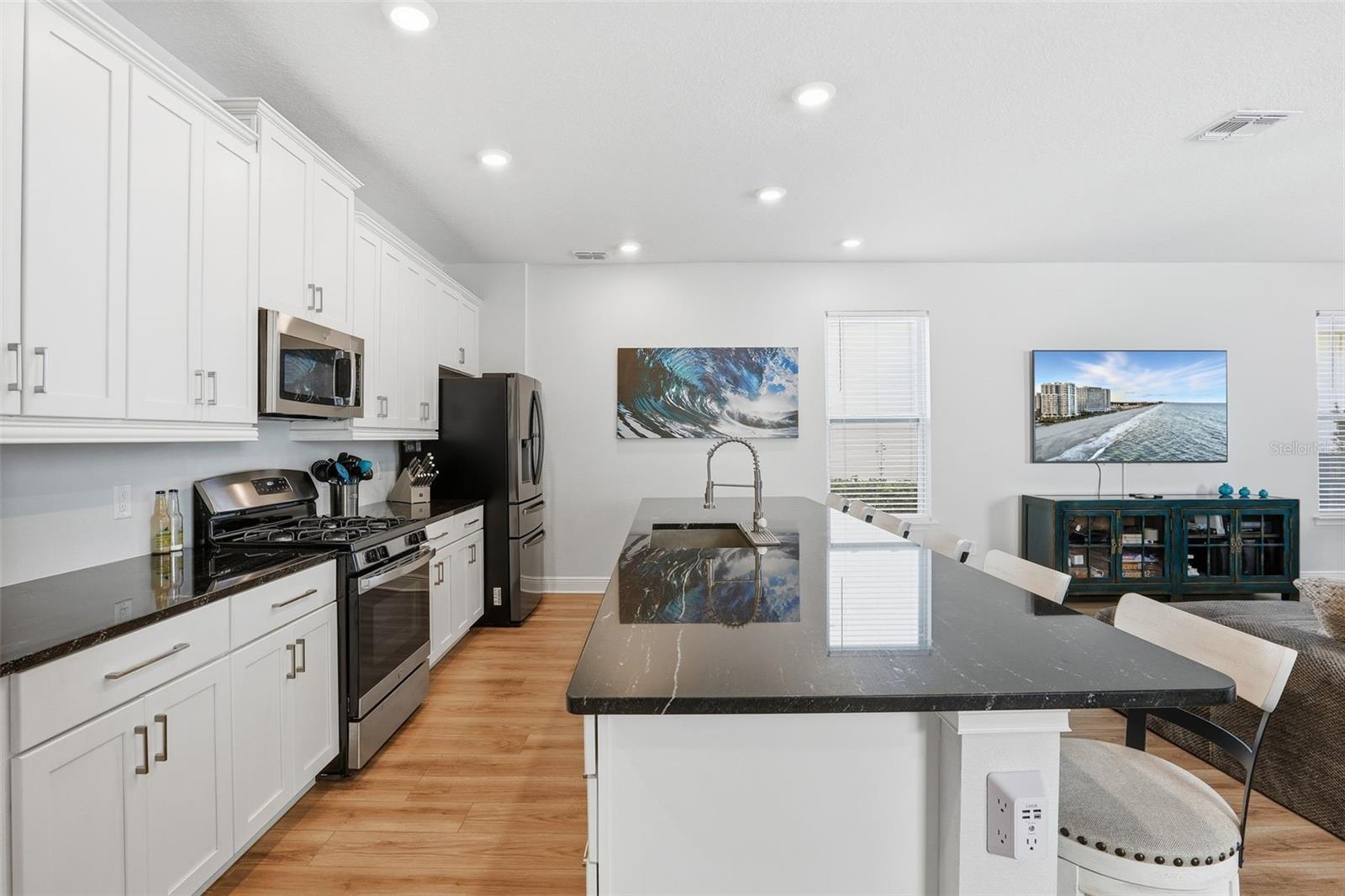 916 DESERT MOUNTAIN CT