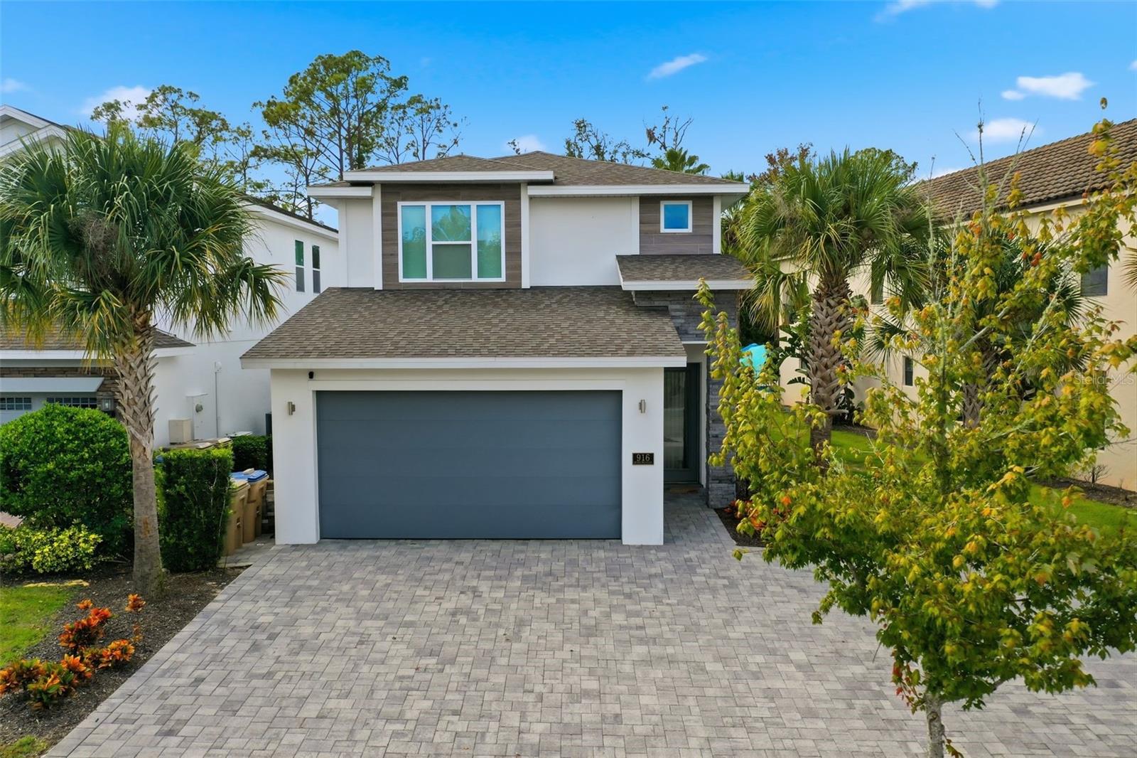 916 DESERT MOUNTAIN CT