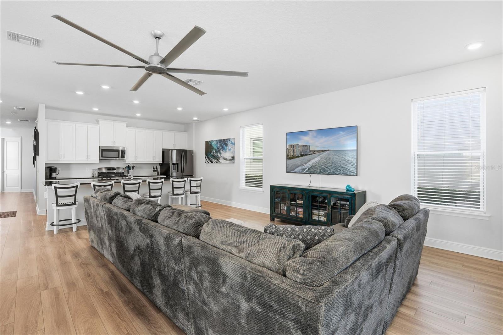 916 DESERT MOUNTAIN CT