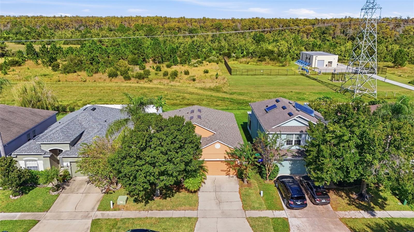 2275 VICTORIA FALLS DR