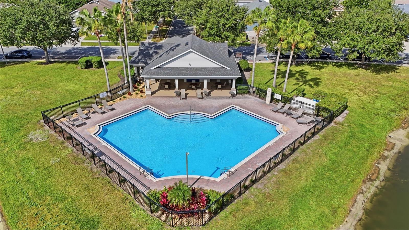 2275 VICTORIA FALLS DR